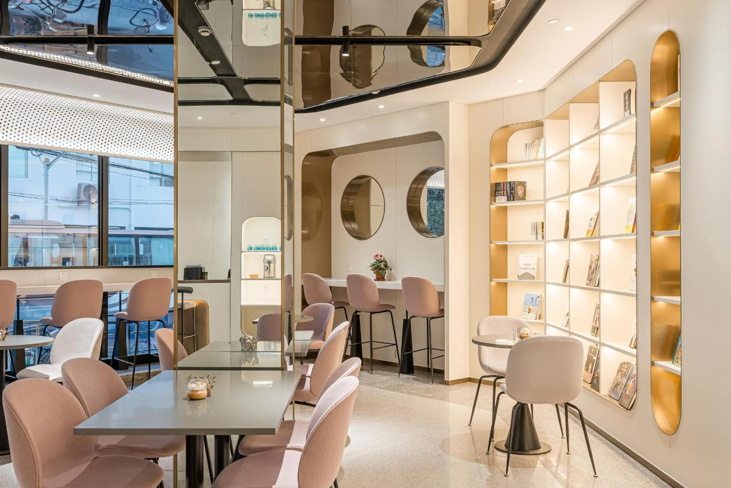 Seating area in Atour Light Hotel Shanghai Xujiahui Jiaotong University