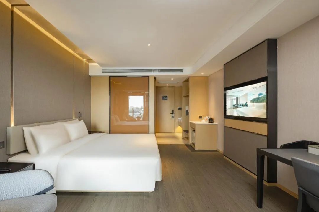 Bed in Atour Hotel Shanghai Daning North High Tech Park
