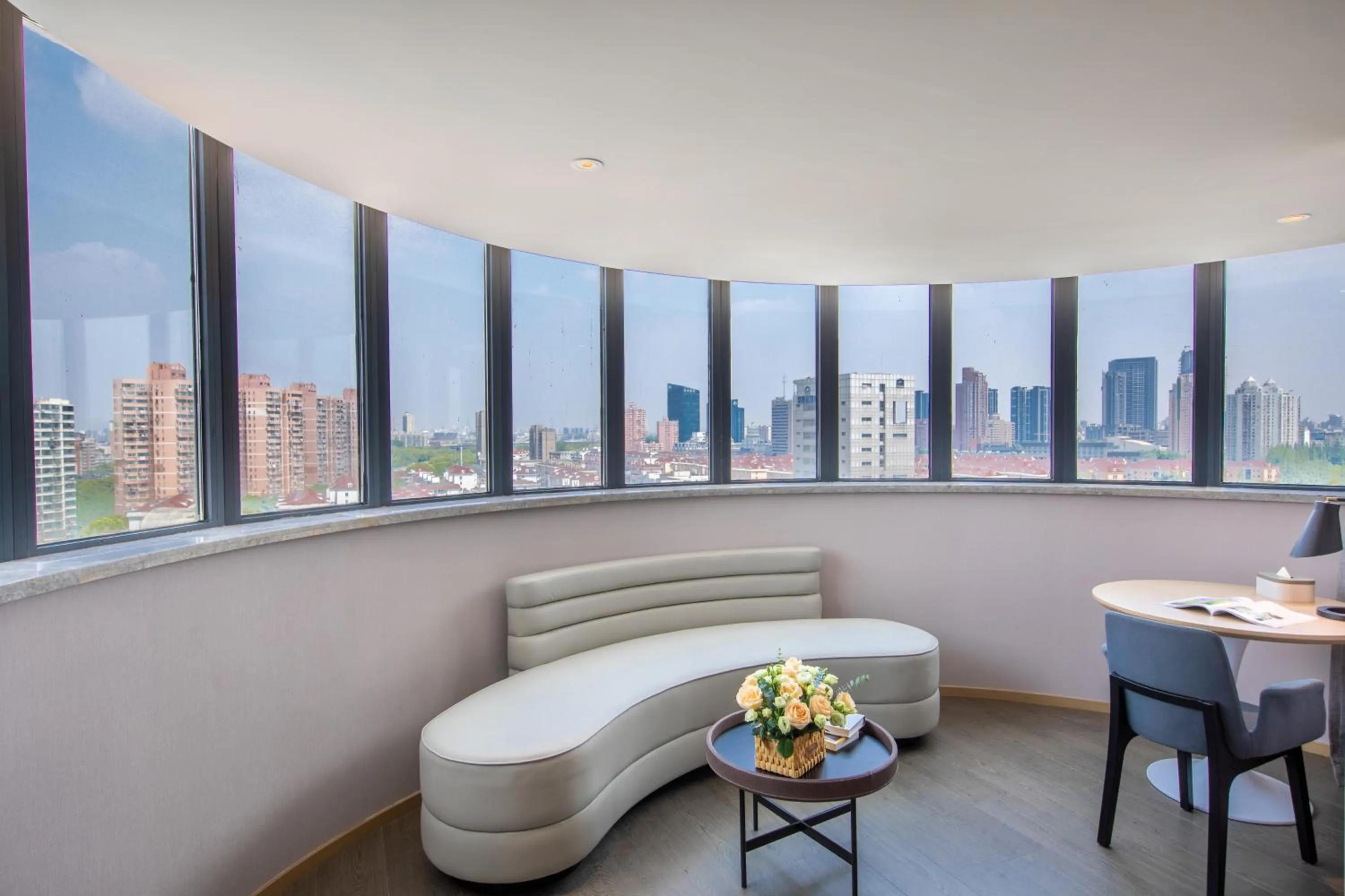 Seating area in Atour Hotel Shanghai Xinzhuang CBD