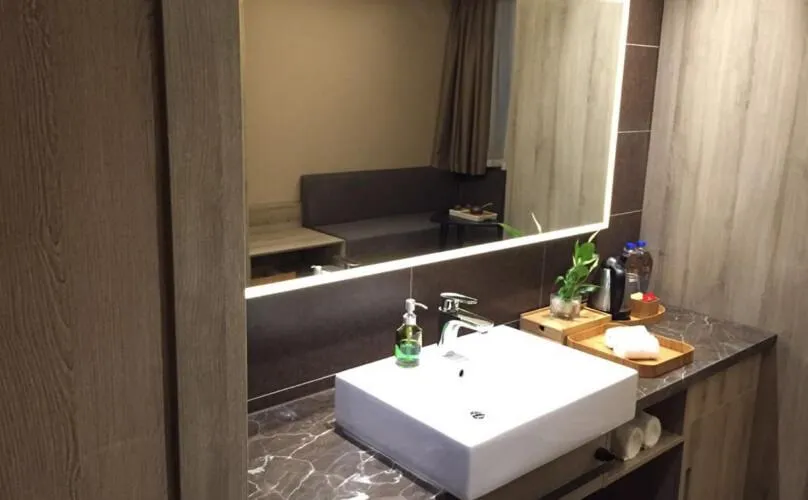 Atour Hotel Dalian Zhongshan Square