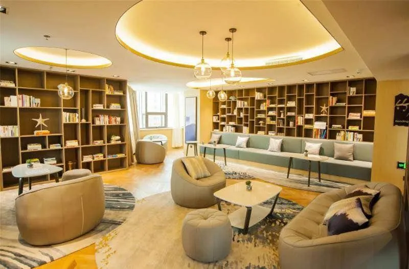 Atour Hotel Dalian Zhongshan Square