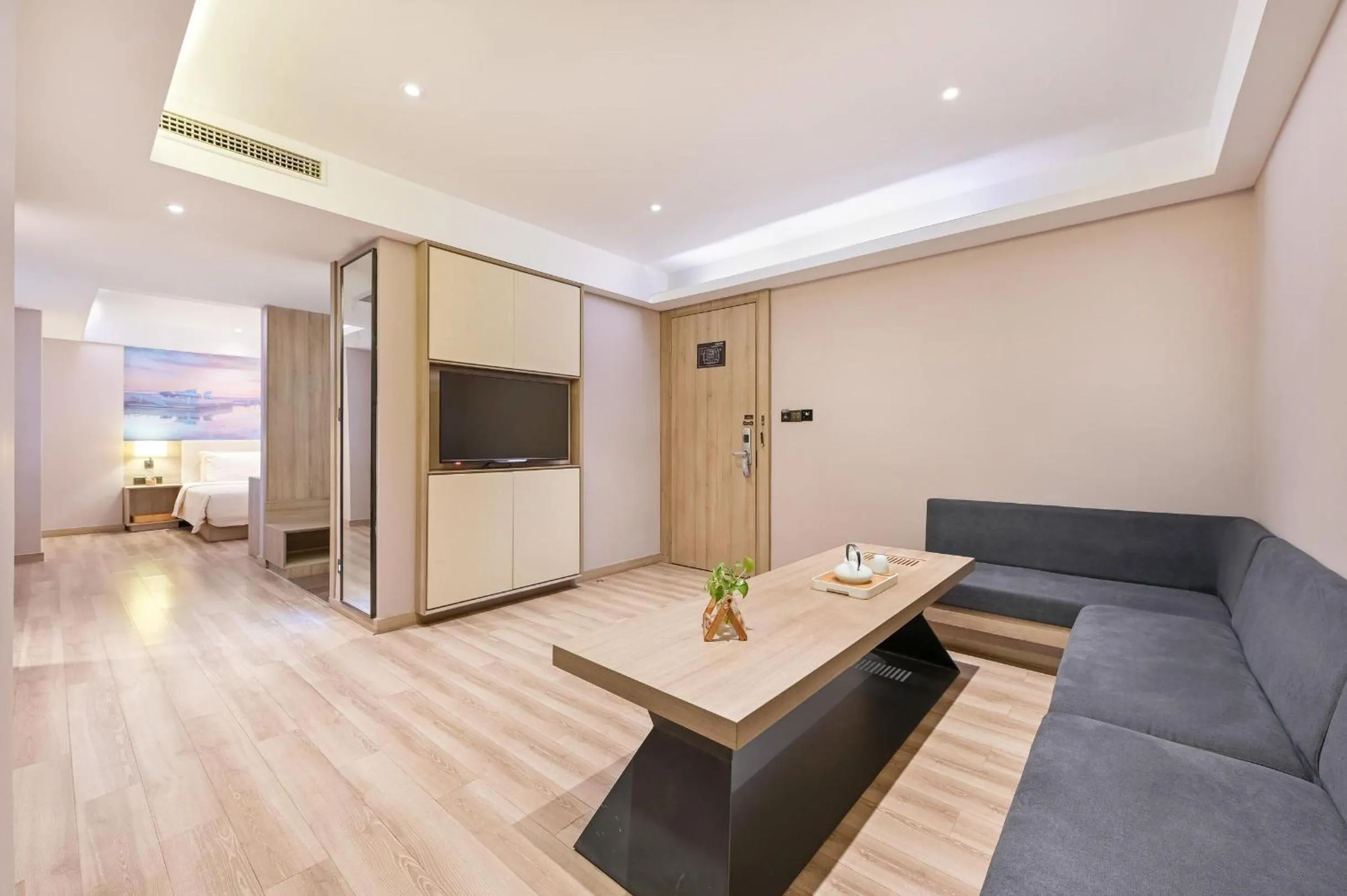 Atour Hotel Dalian Zhongshan Square