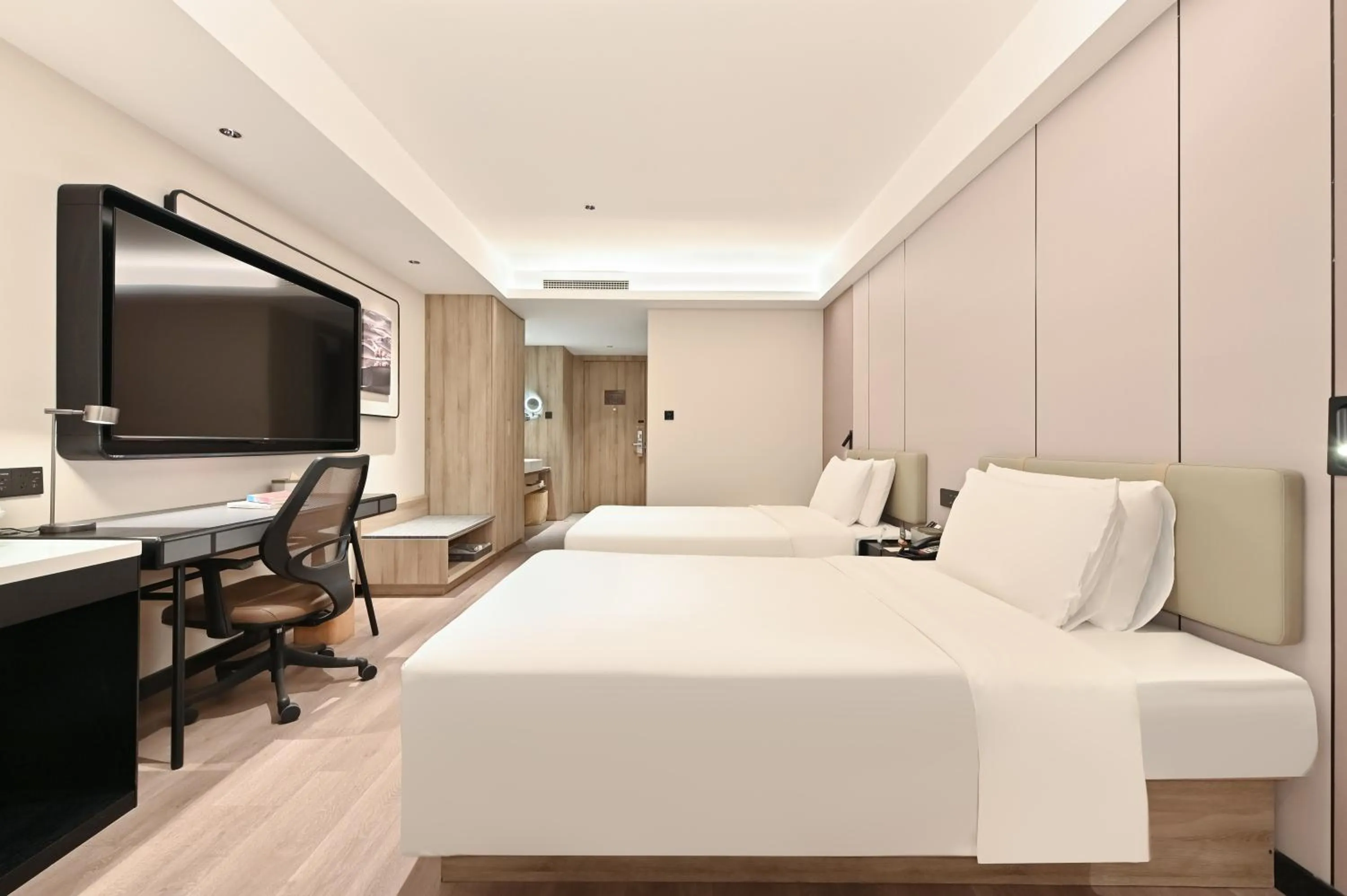 Bed in Atour Hotel Dalian Zhongshan Square