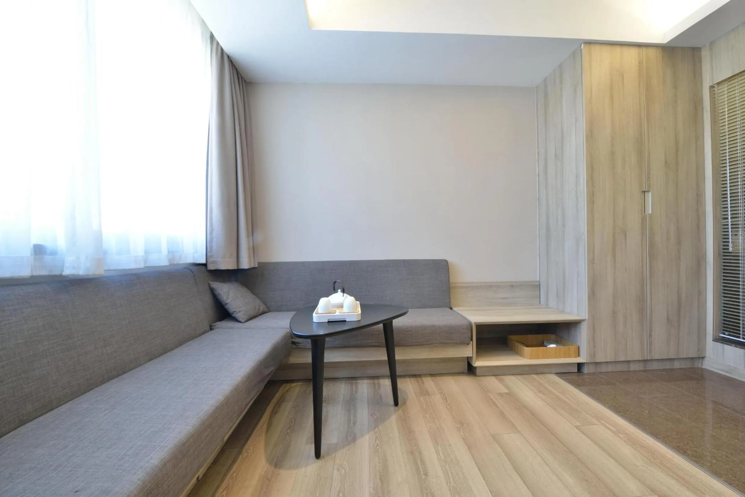 Atour Hotel Dalian Zhongshan Square