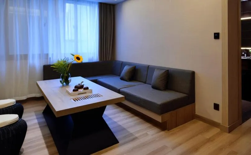 Atour Hotel Dalian Zhongshan Square