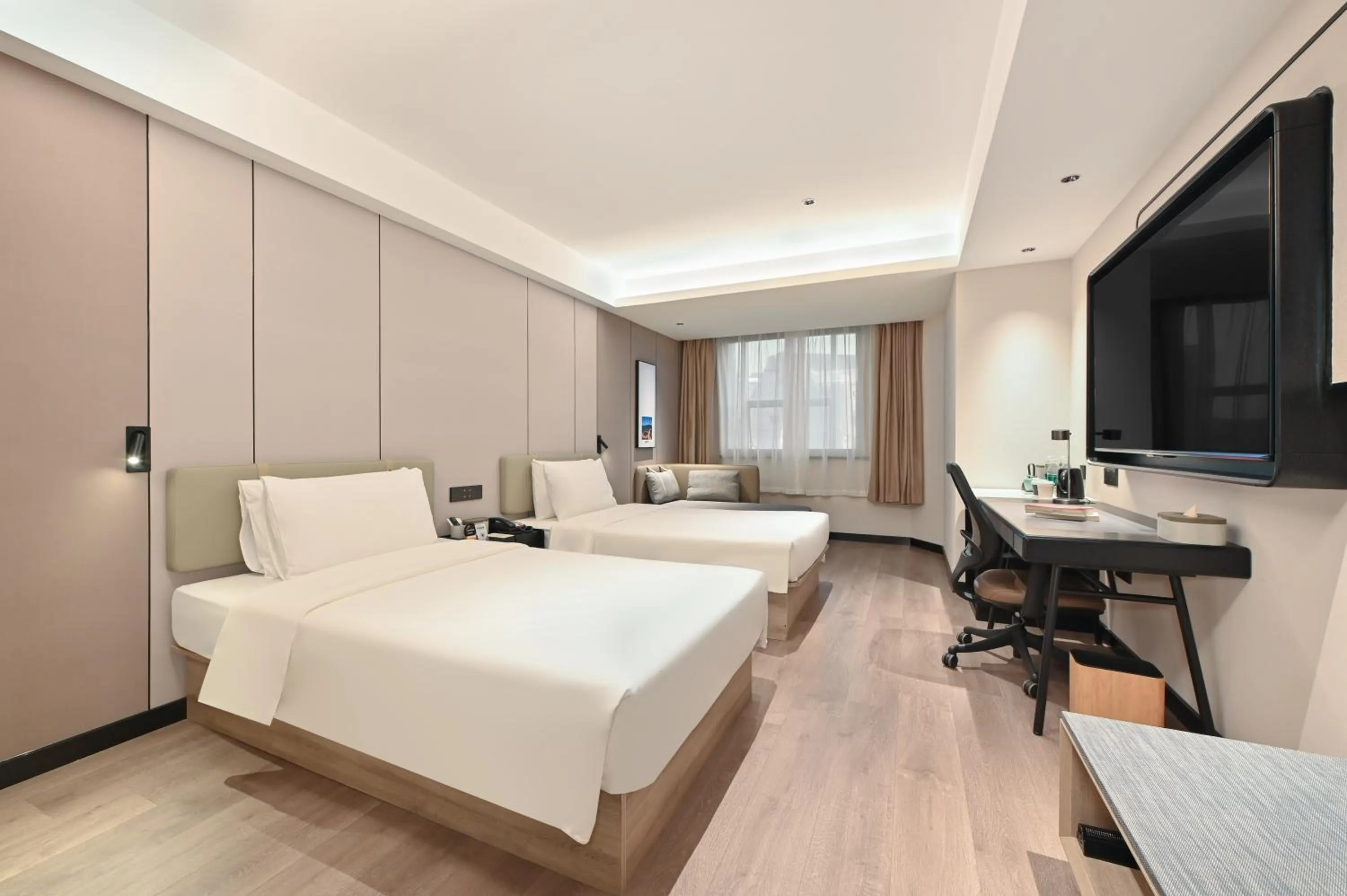 Bed in Atour Hotel Dalian Zhongshan Square