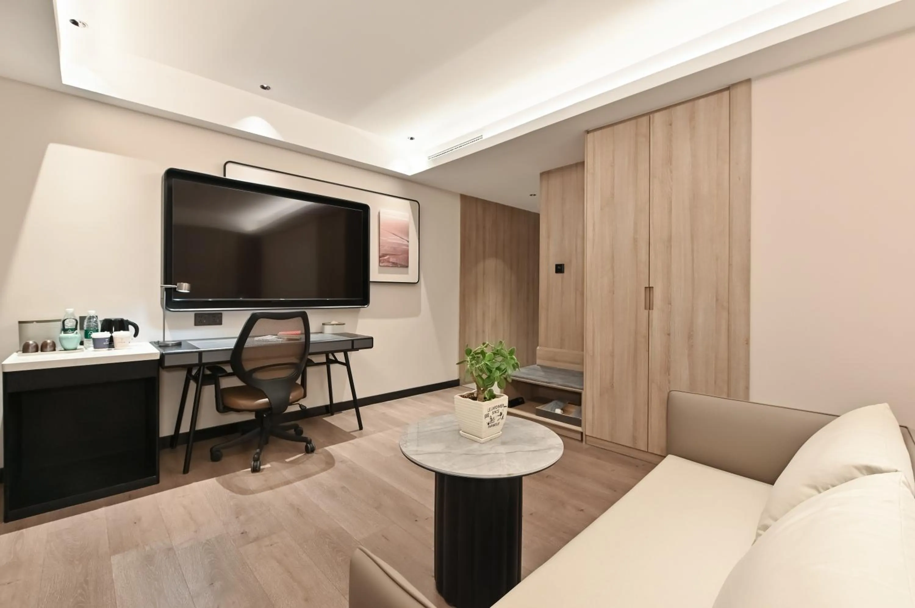 Atour Hotel Dalian Zhongshan Square