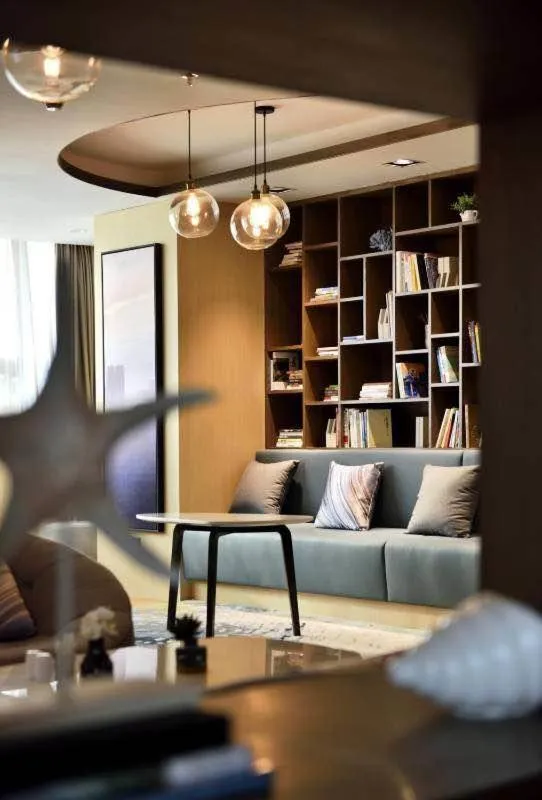 Atour Hotel Dalian Zhongshan Square