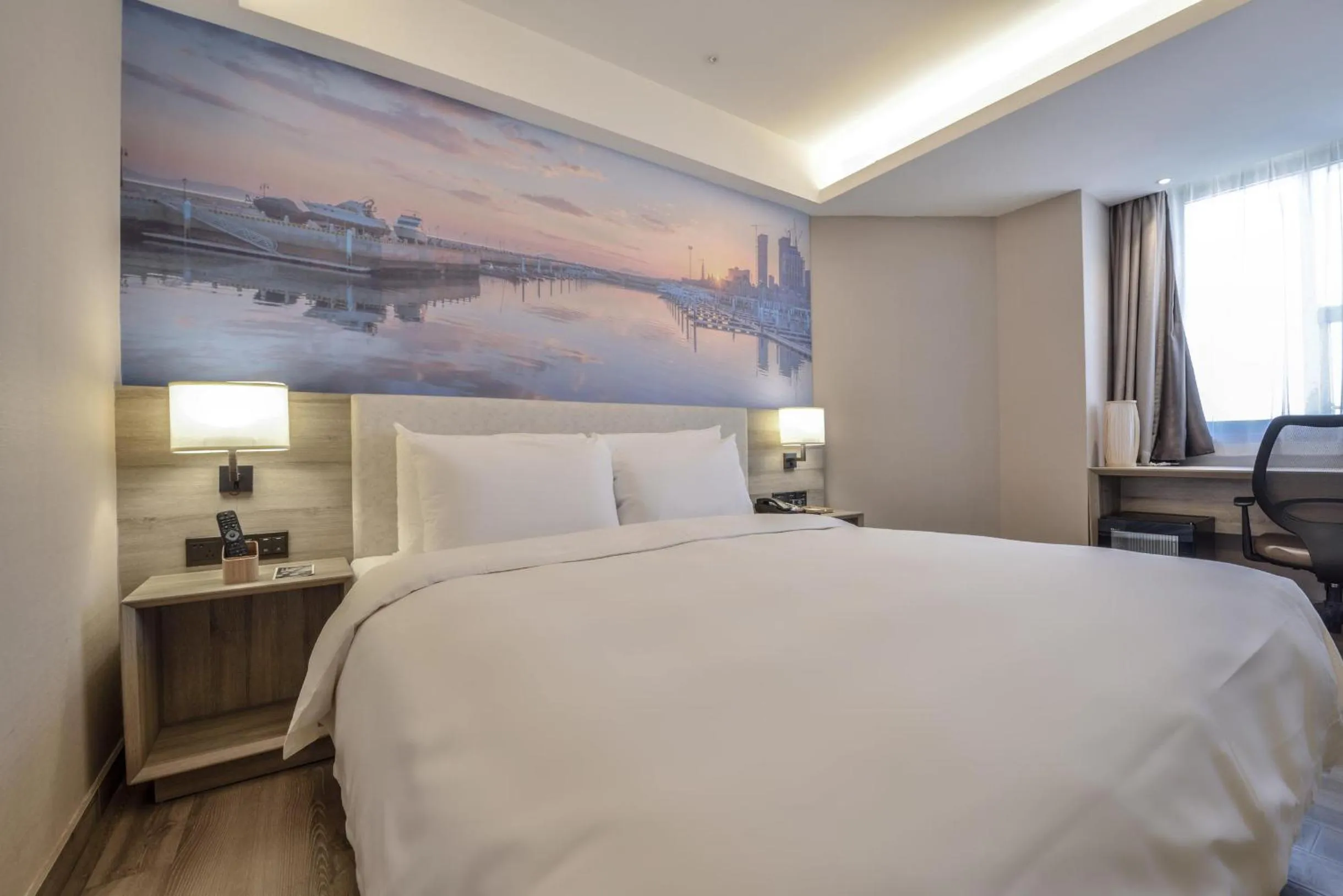 Bed in Atour Hotel Dalian Zhongshan Square