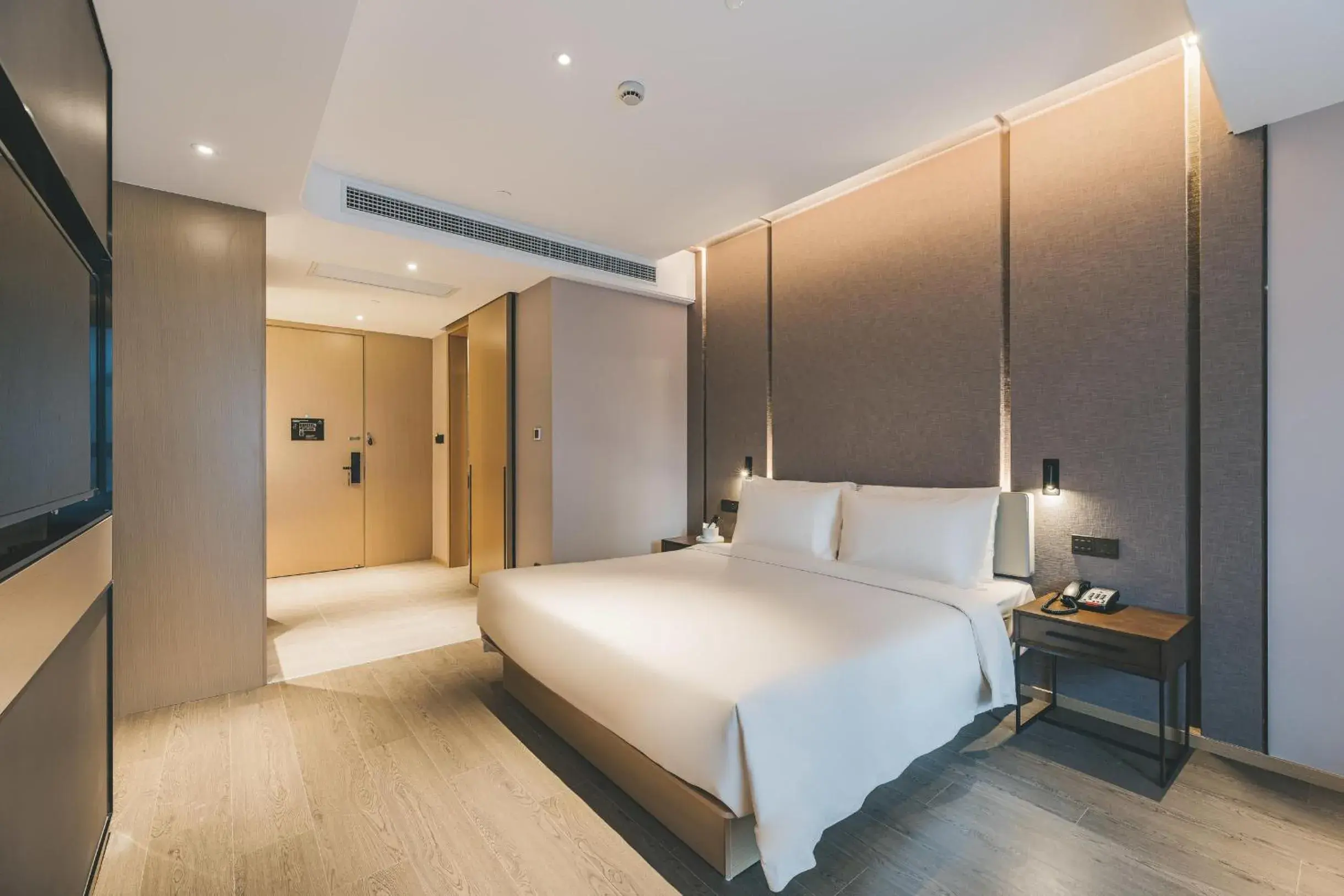 Bed in Atour Hotel Shanghai Xianxia Bed in Atour Hotel Shanghai Xianxia