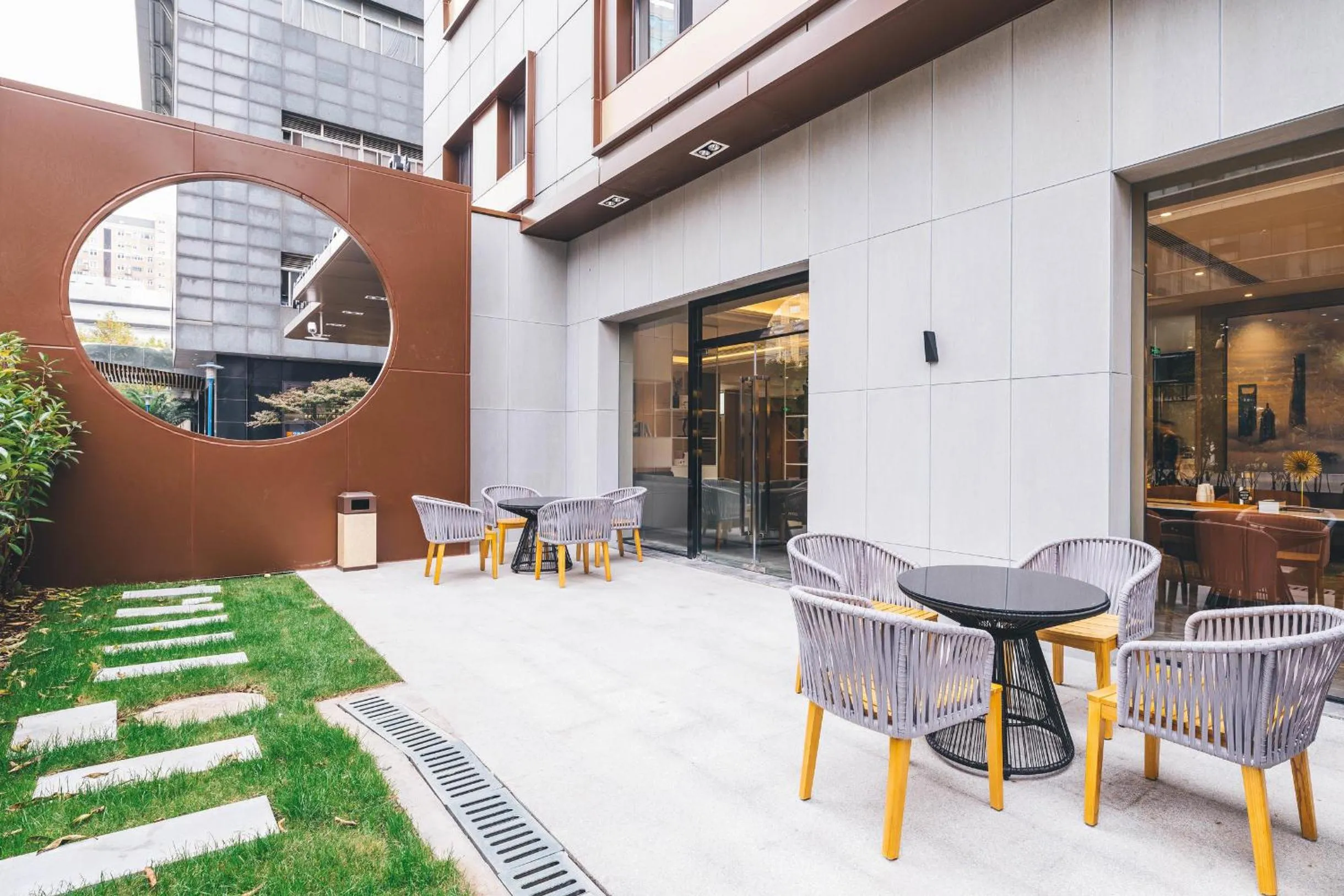 Atour Hotel Shanghai Xianxia