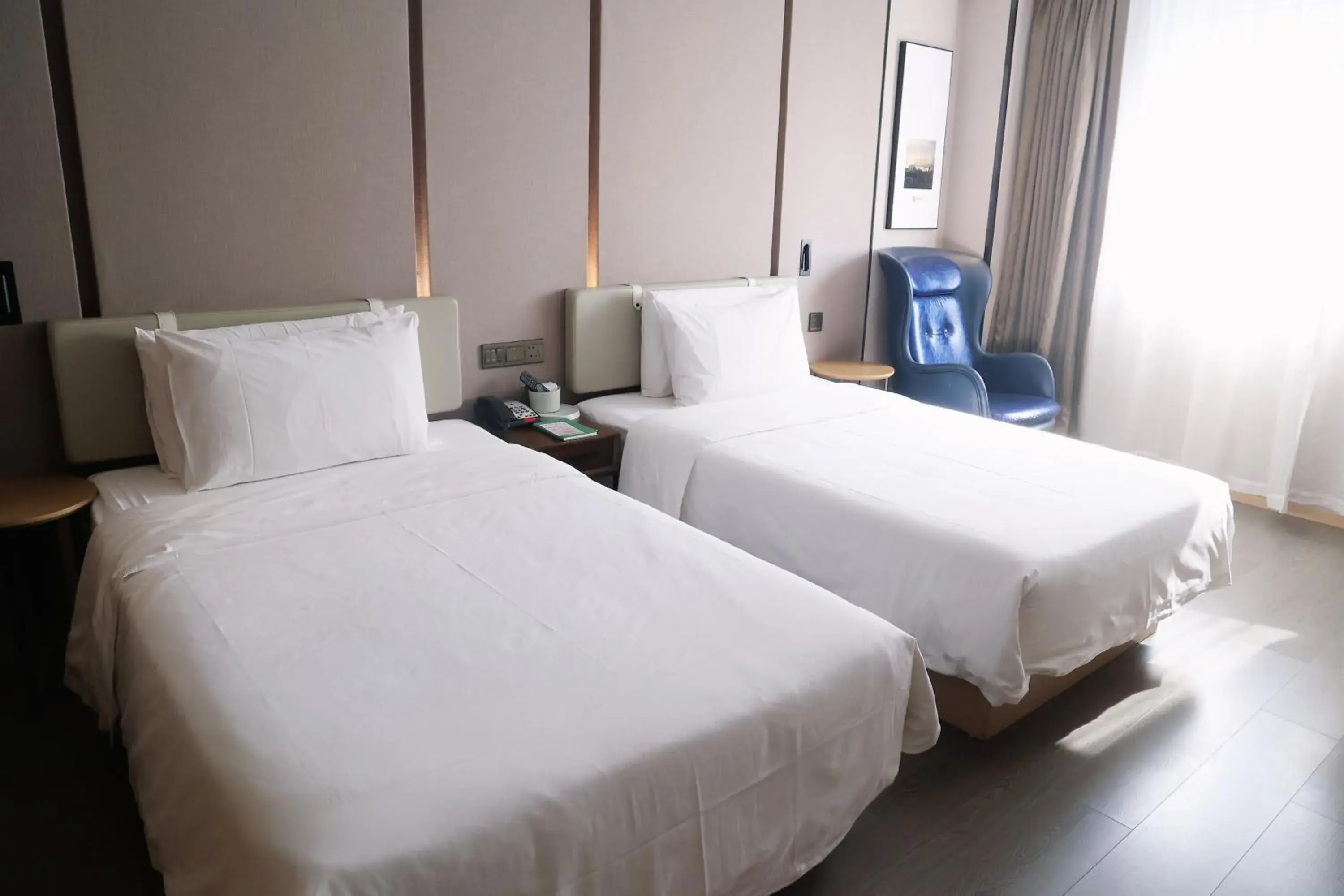 Bed in Atour Hotel Shanghai Xianxia Bed in Atour Hotel Shanghai Xianxia