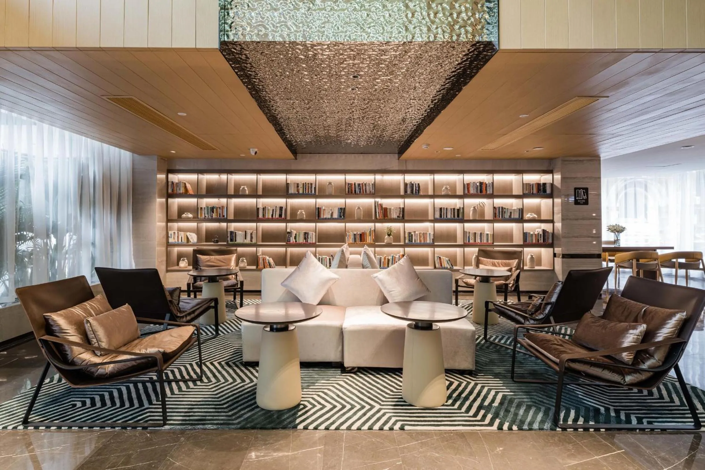 Atour Hotel Fuzhou Wusi Road Hot Spring Park