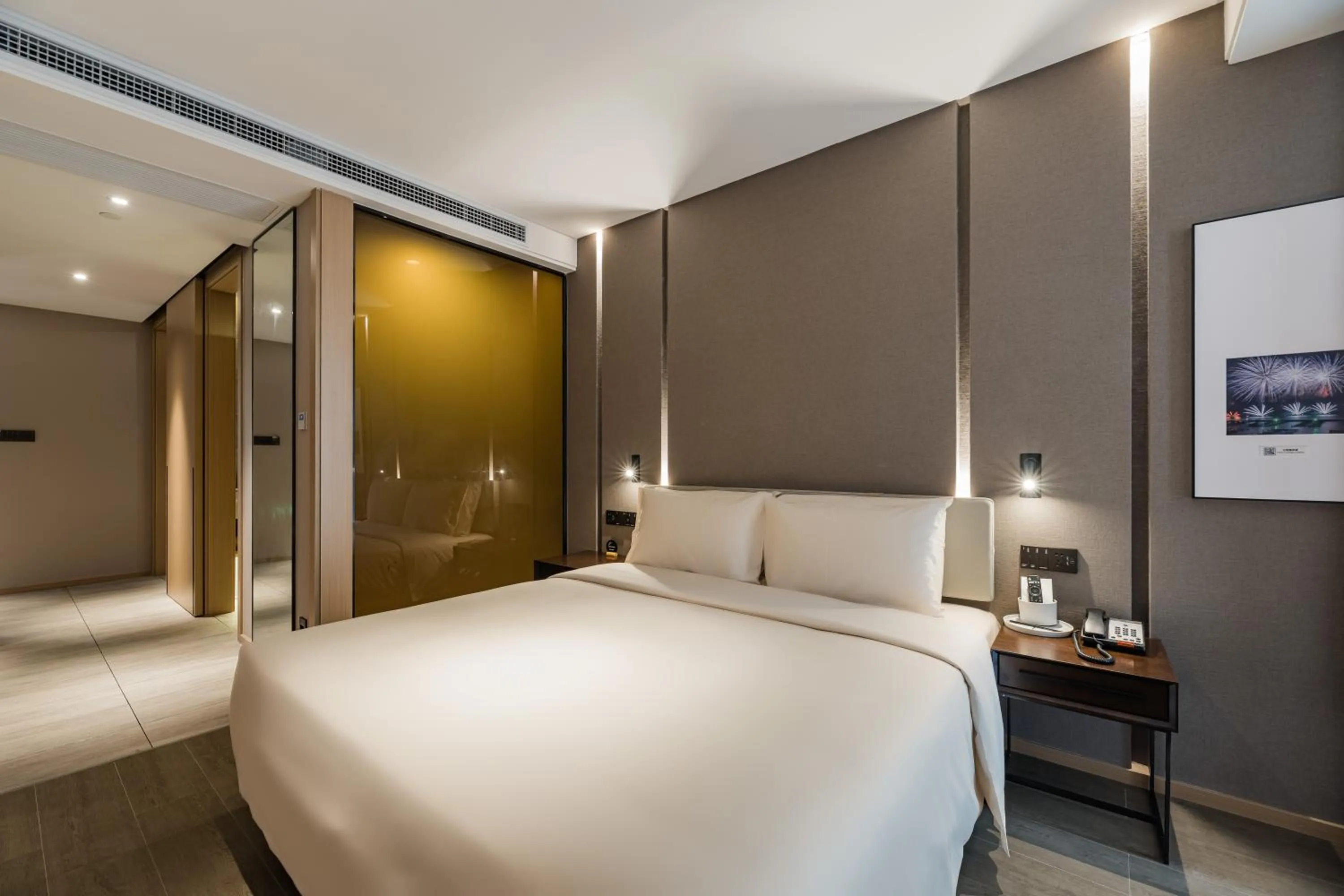 Bed in Atour Hotel Ningbo Yinzhou Impression City