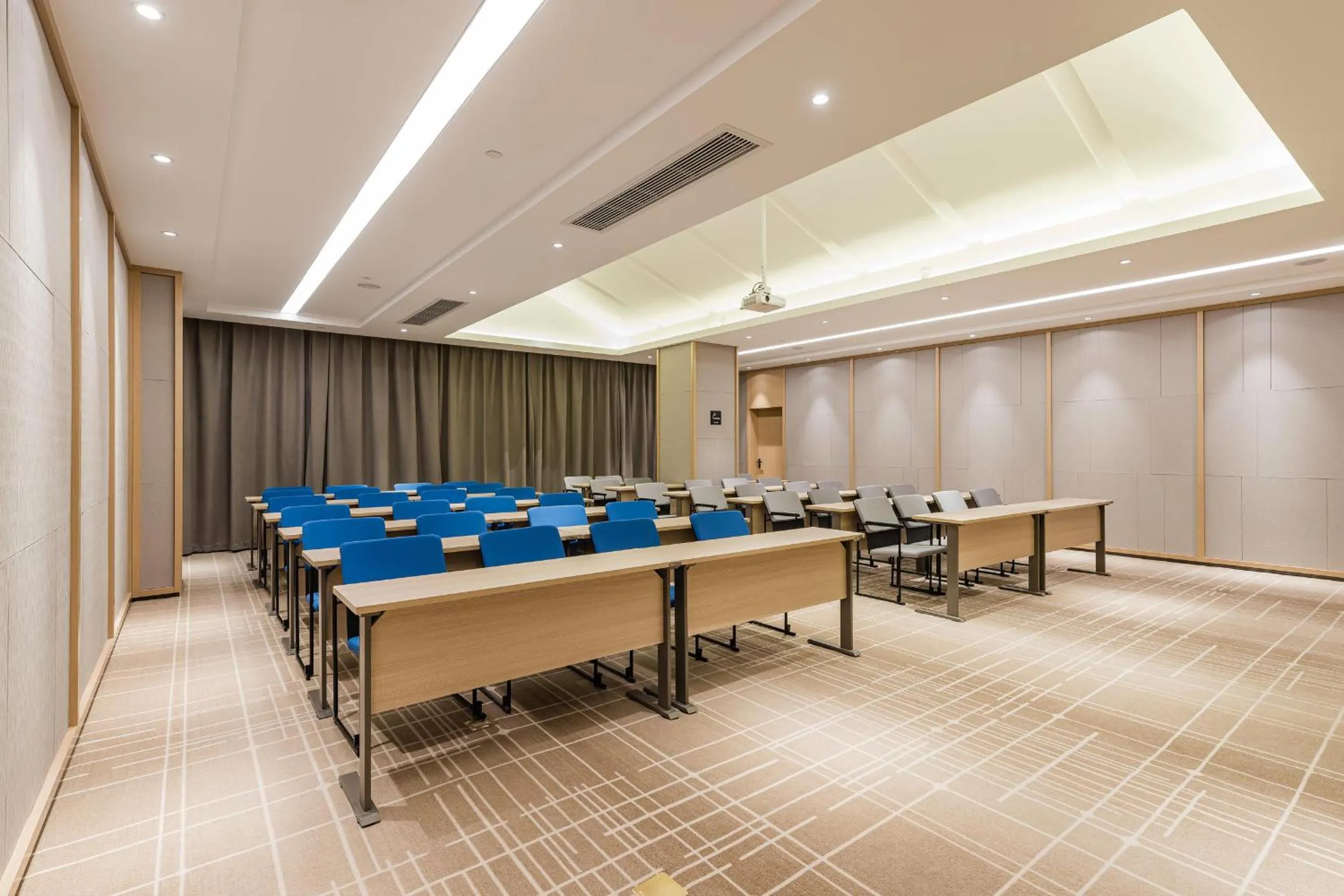 Atour Hotel Ningbo Yinzhou Impression City