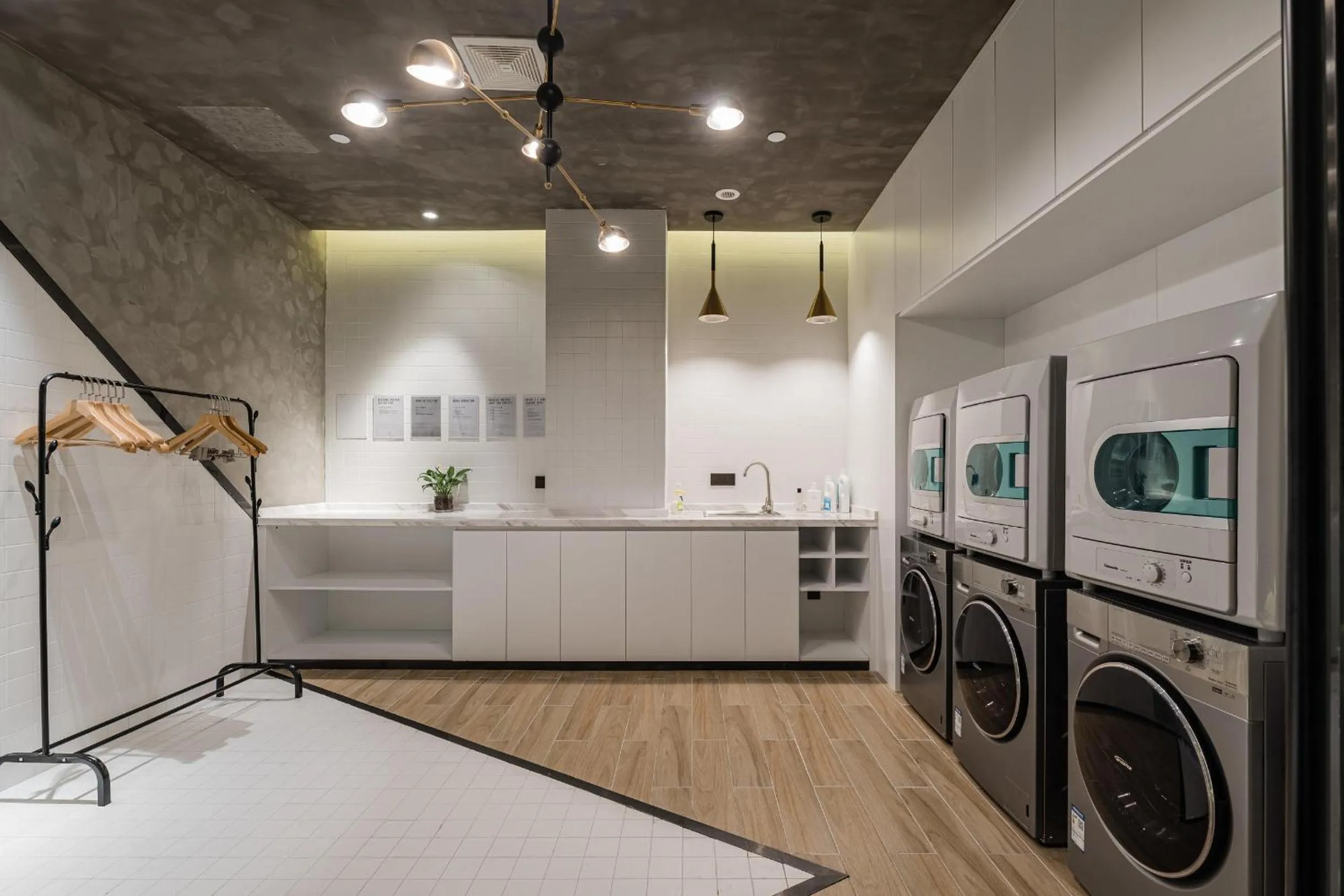 Atour Hotel Ningbo Yinzhou Impression City