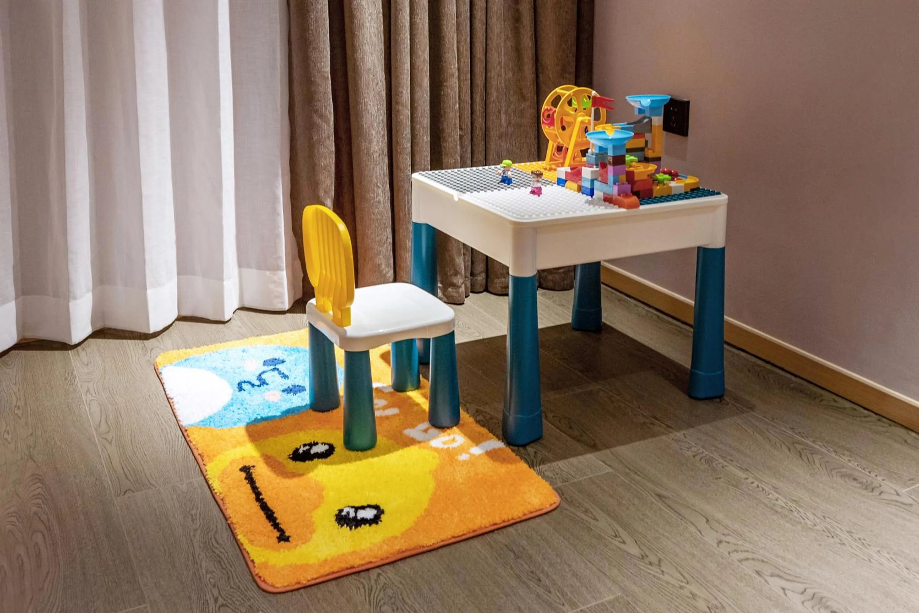 children in Atour Hotel Xiamen Airport Wuyuan Bay