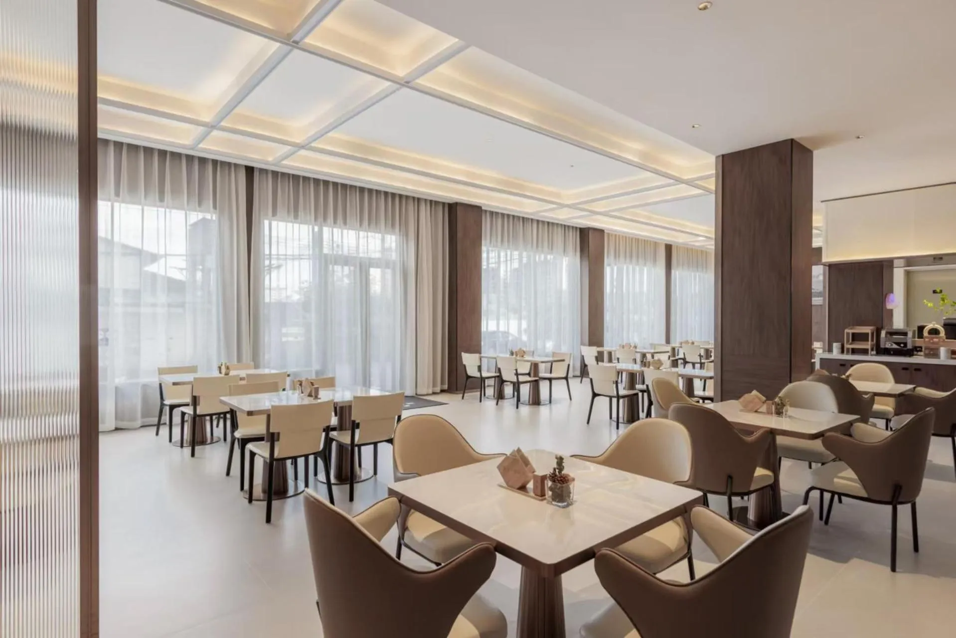 Restaurant/places to eat in Atour X Hotel Guangzhou Baiyun International Airport Renhe Station
