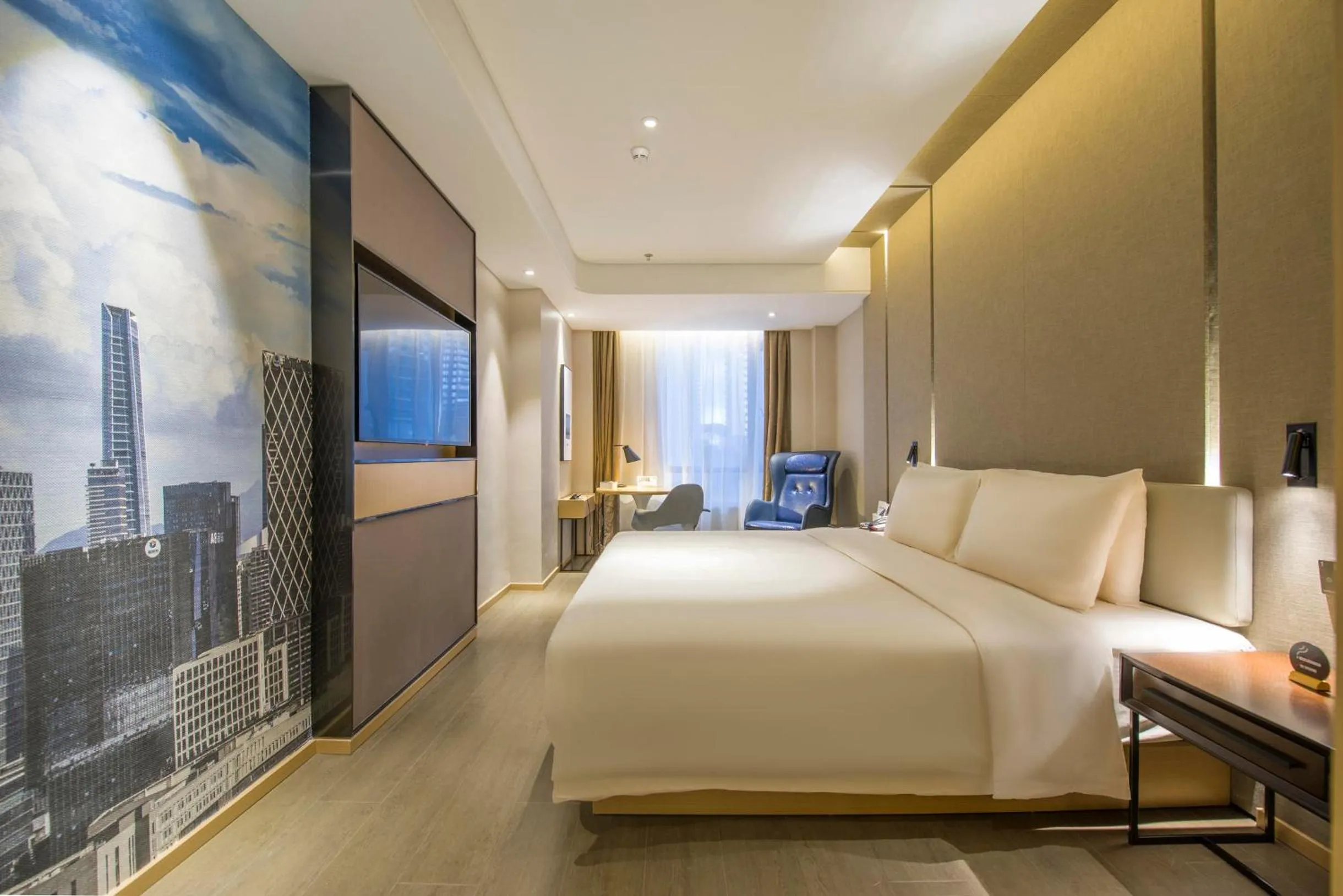 Photo of the whole room, Bed in Atour Hotel Shenzhen Nanshan Shekou