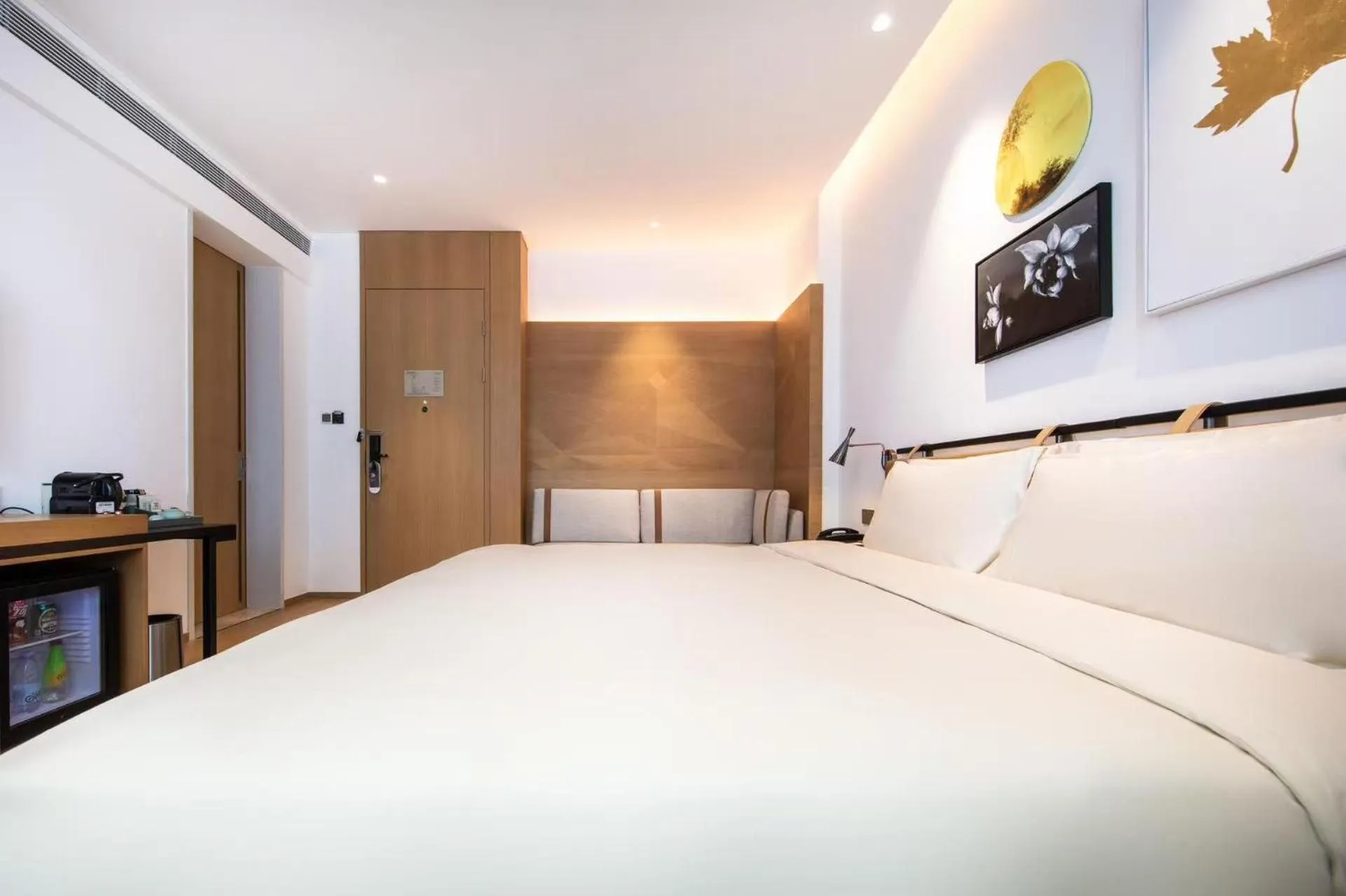 Bed in Atour Hotel Shenzhen Nanshan Vanke Yuncheng