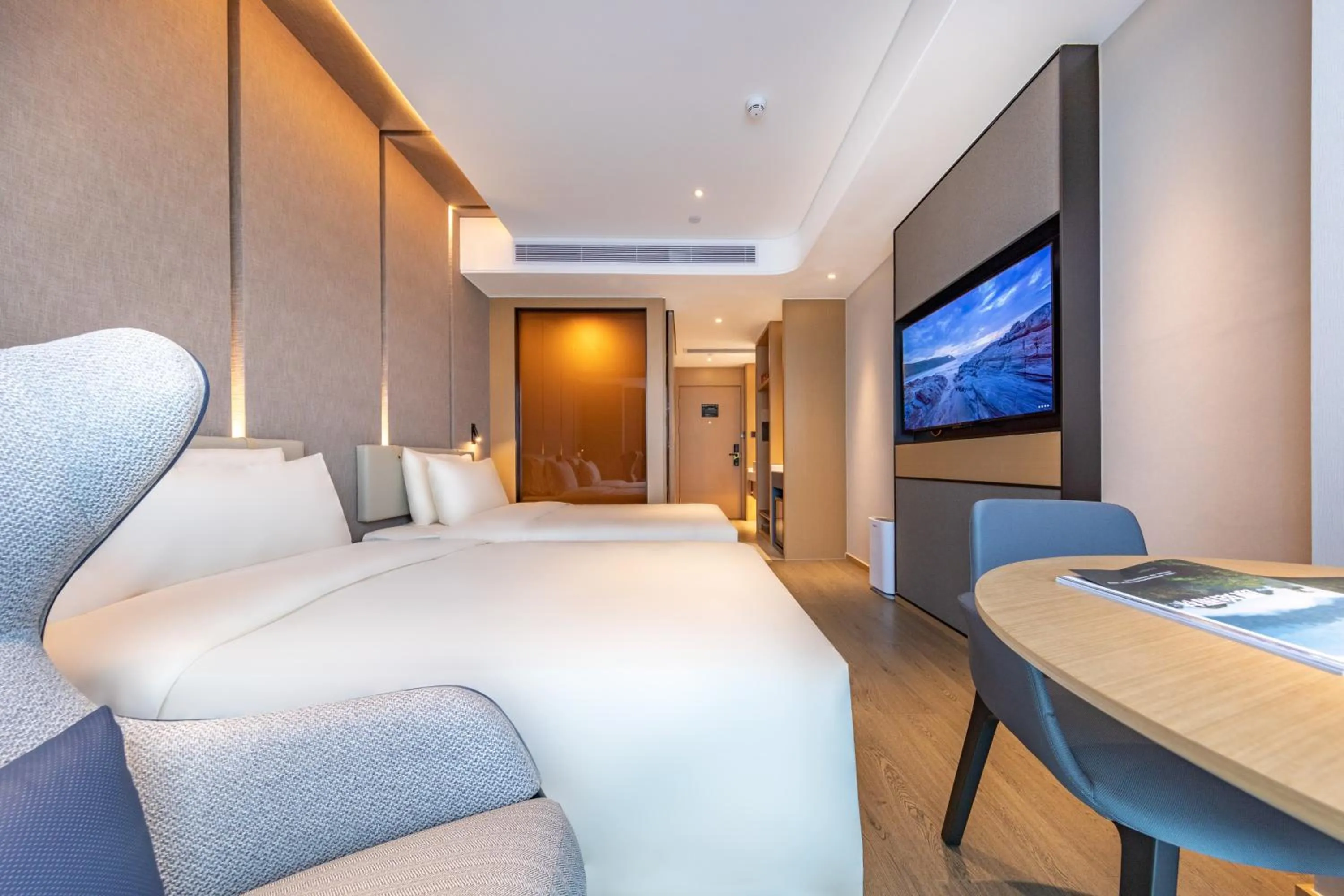 Bed in Atour Hotel Shenzhen Guanlan High Tech Park