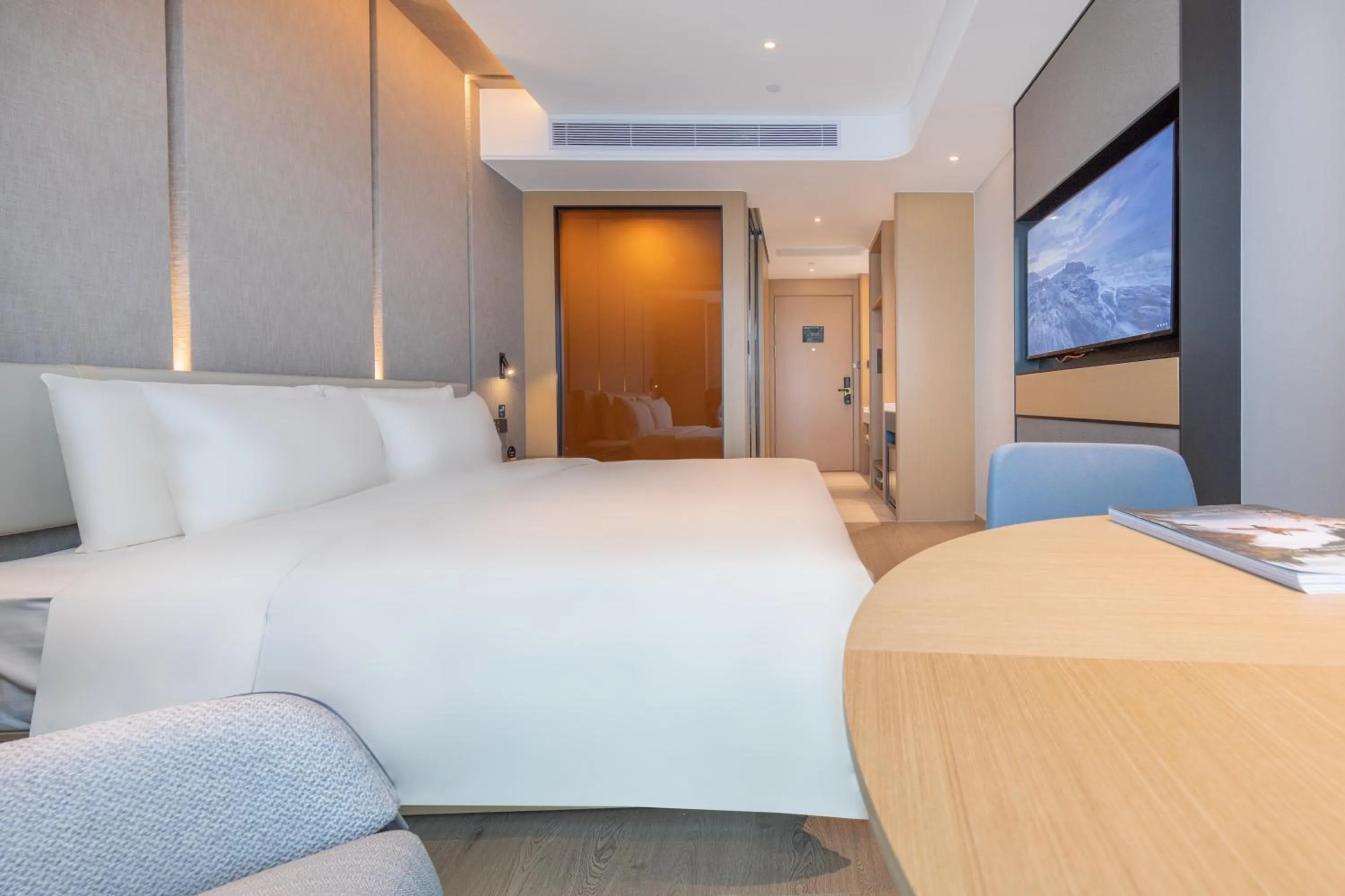 Bed in Atour Hotel Shenzhen Guanlan High Tech Park