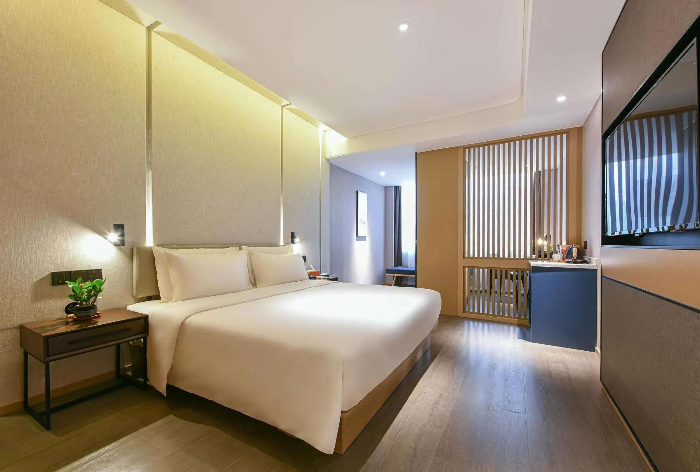 Bed in Atour Hotel Dongguan Nancheng International Trade Center