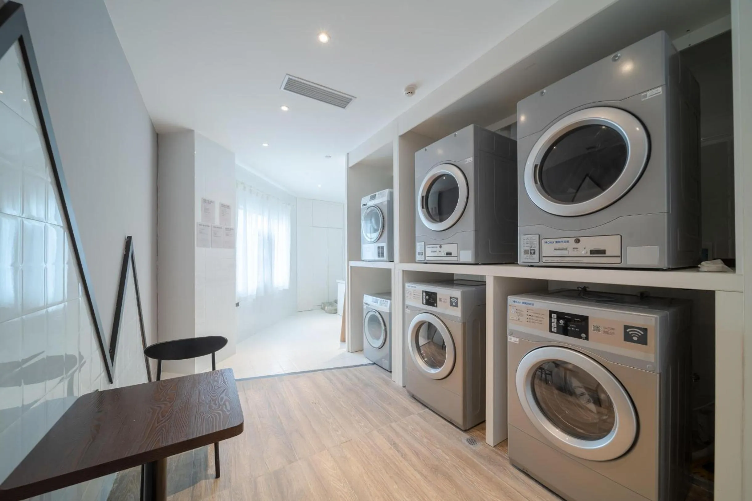 Atour Light Hotel Guiyang Fountain