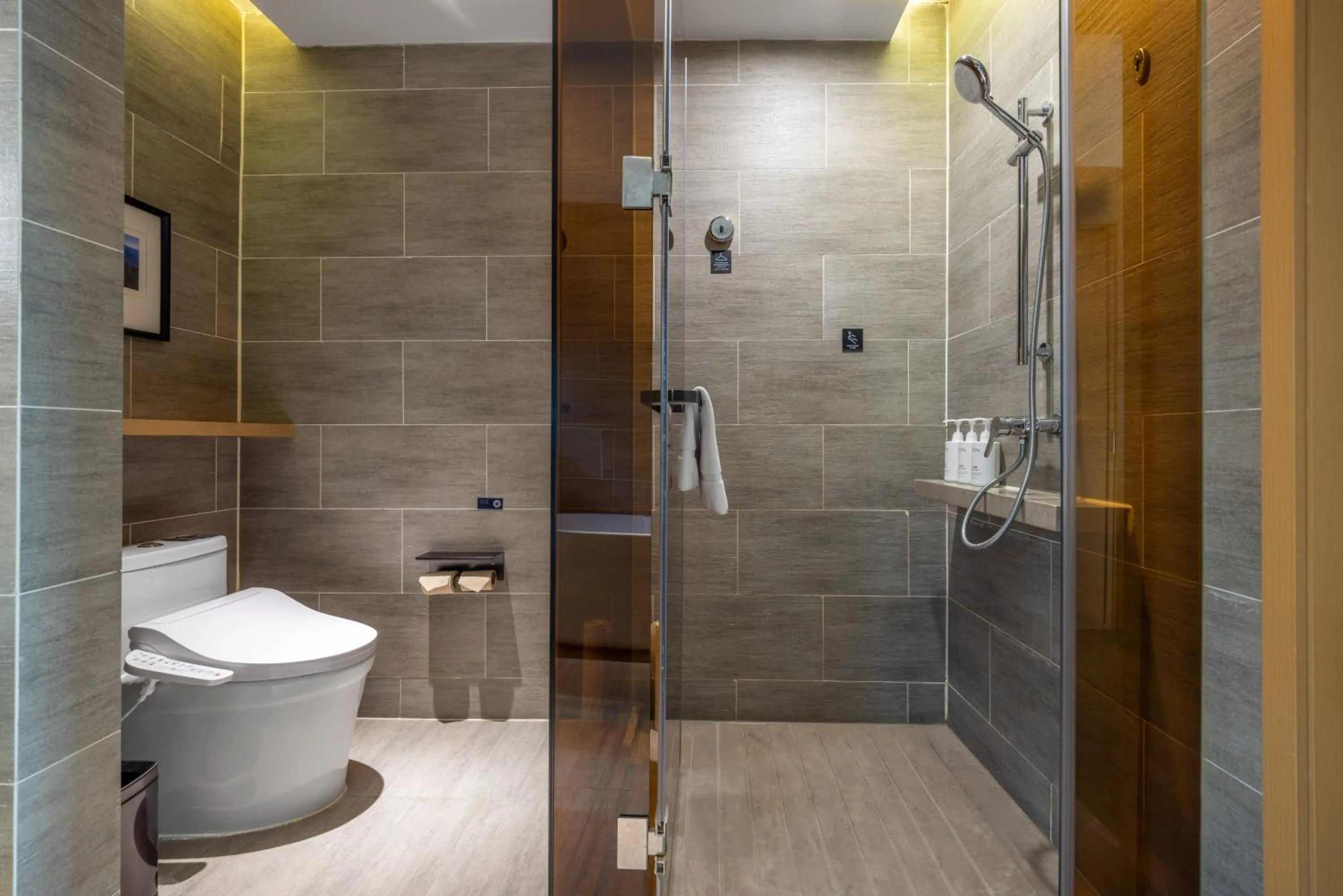 Shower in Atour Hotel Xian Bell Tower Yongningli