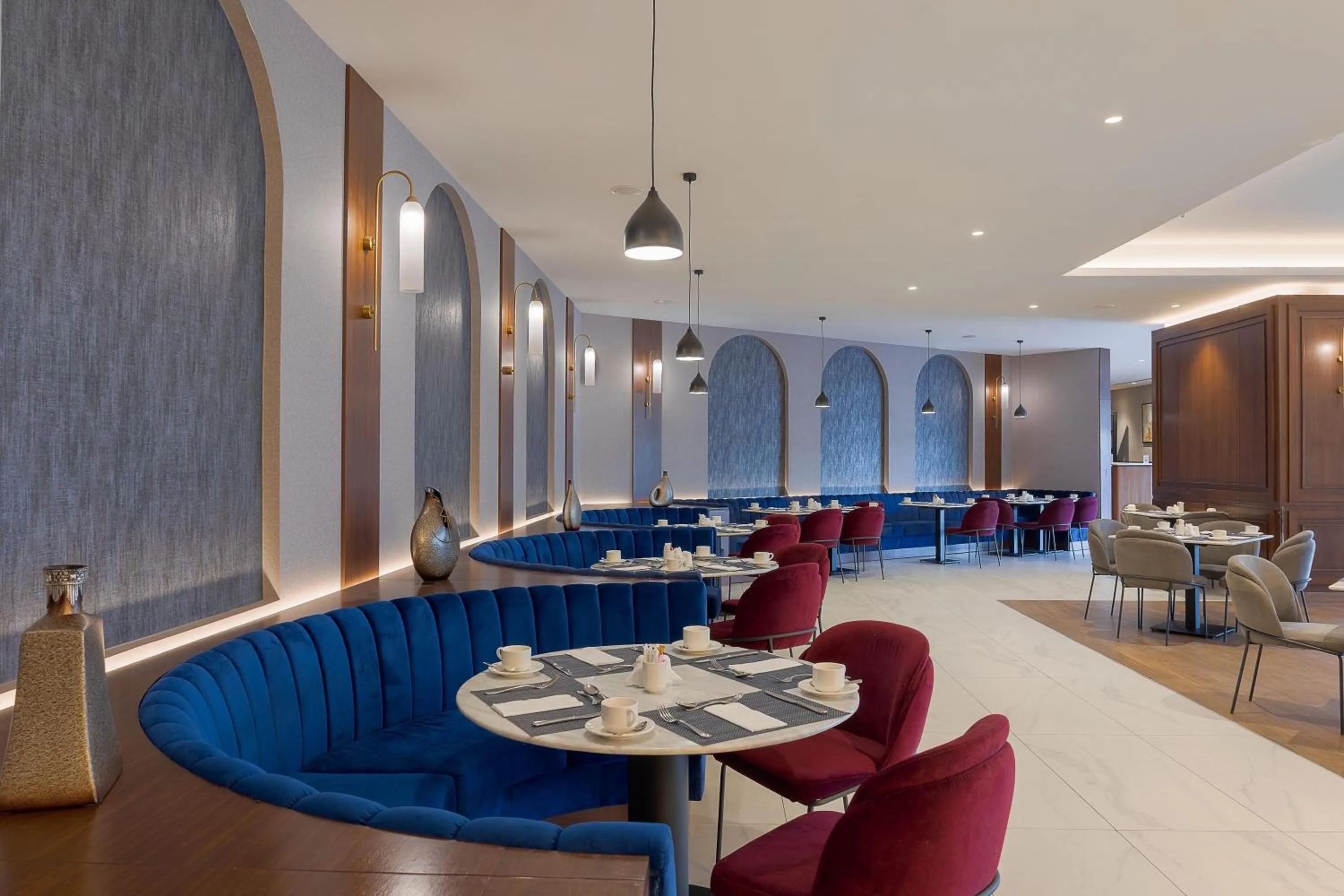 Restaurant/places to eat in Radisson Blu Hotel, Amman Galleria Mall