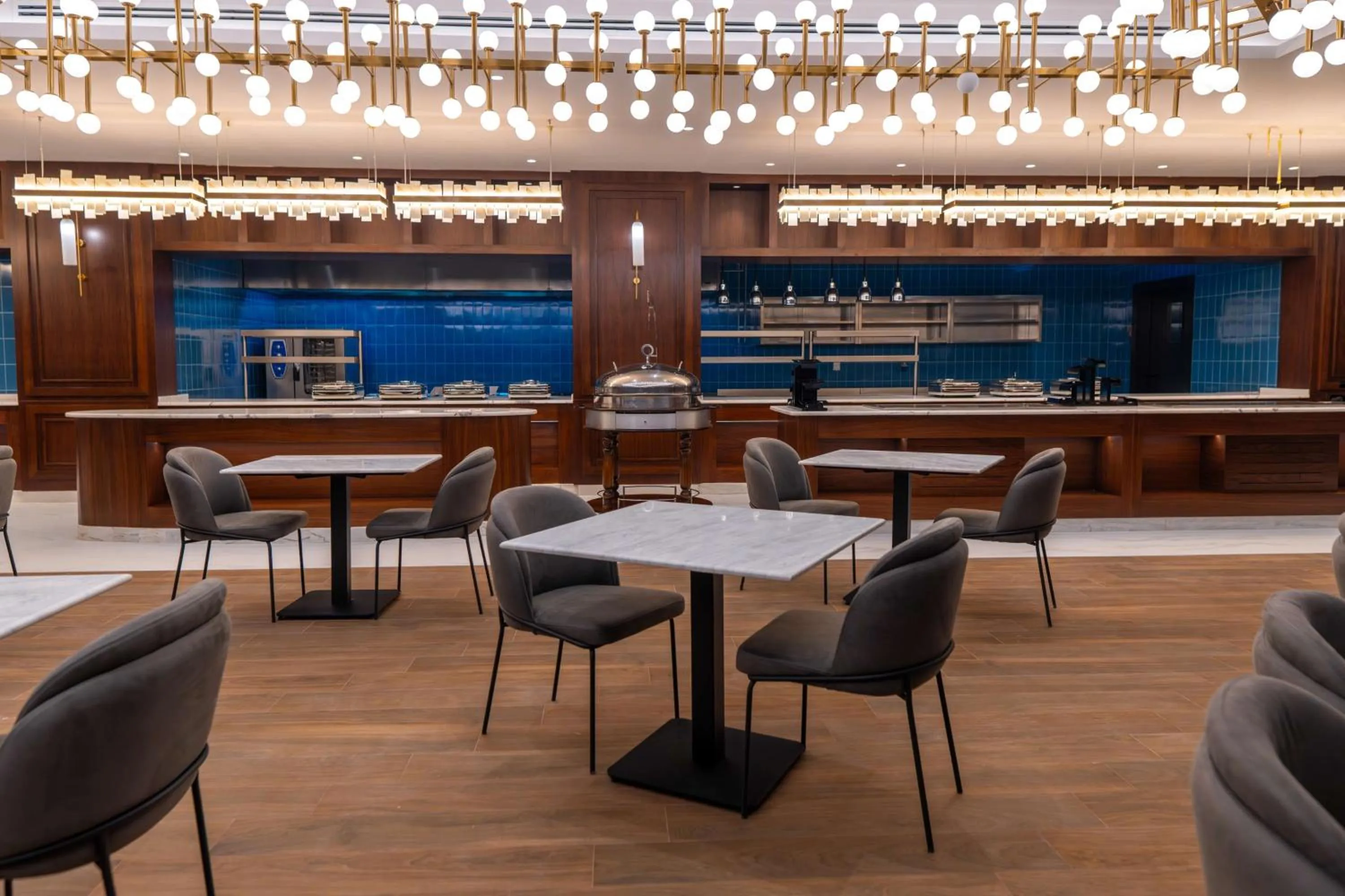 Restaurant/places to eat in Radisson Blu Hotel, Amman Galleria Mall