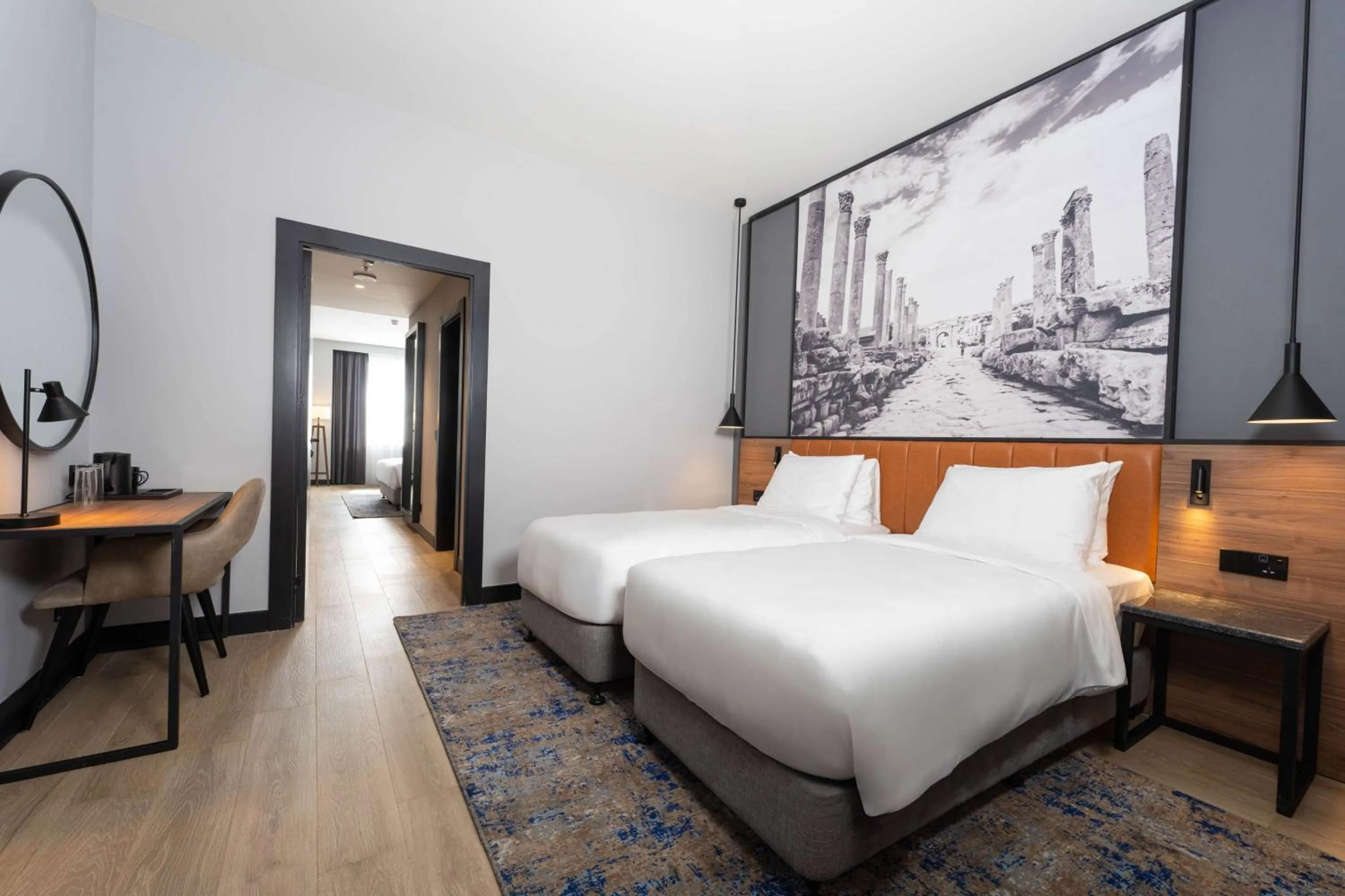 Bedroom, Bed in Radisson Blu Hotel, Amman Galleria Mall