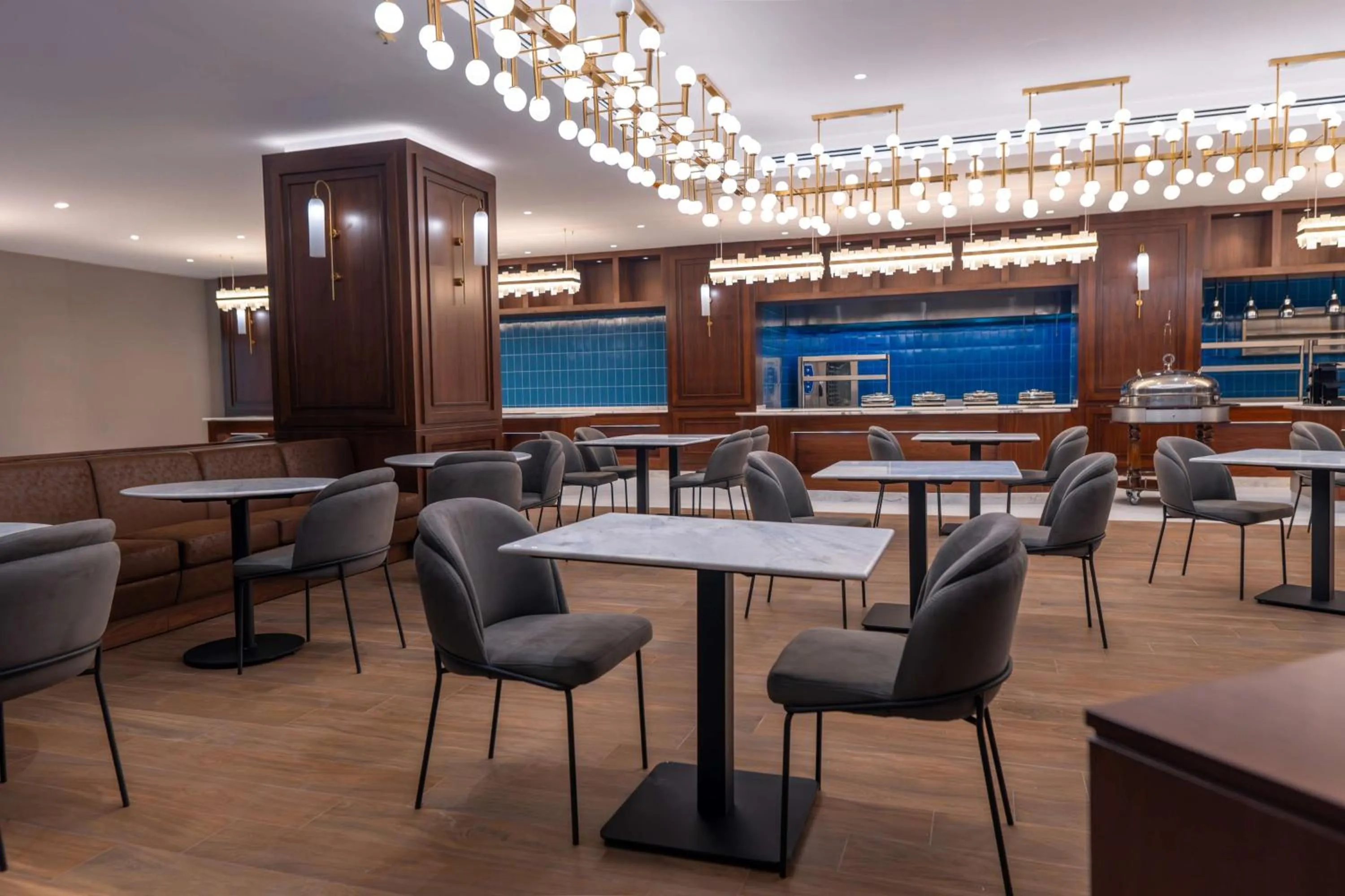 Restaurant/places to eat in Radisson Blu Hotel, Amman Galleria Mall