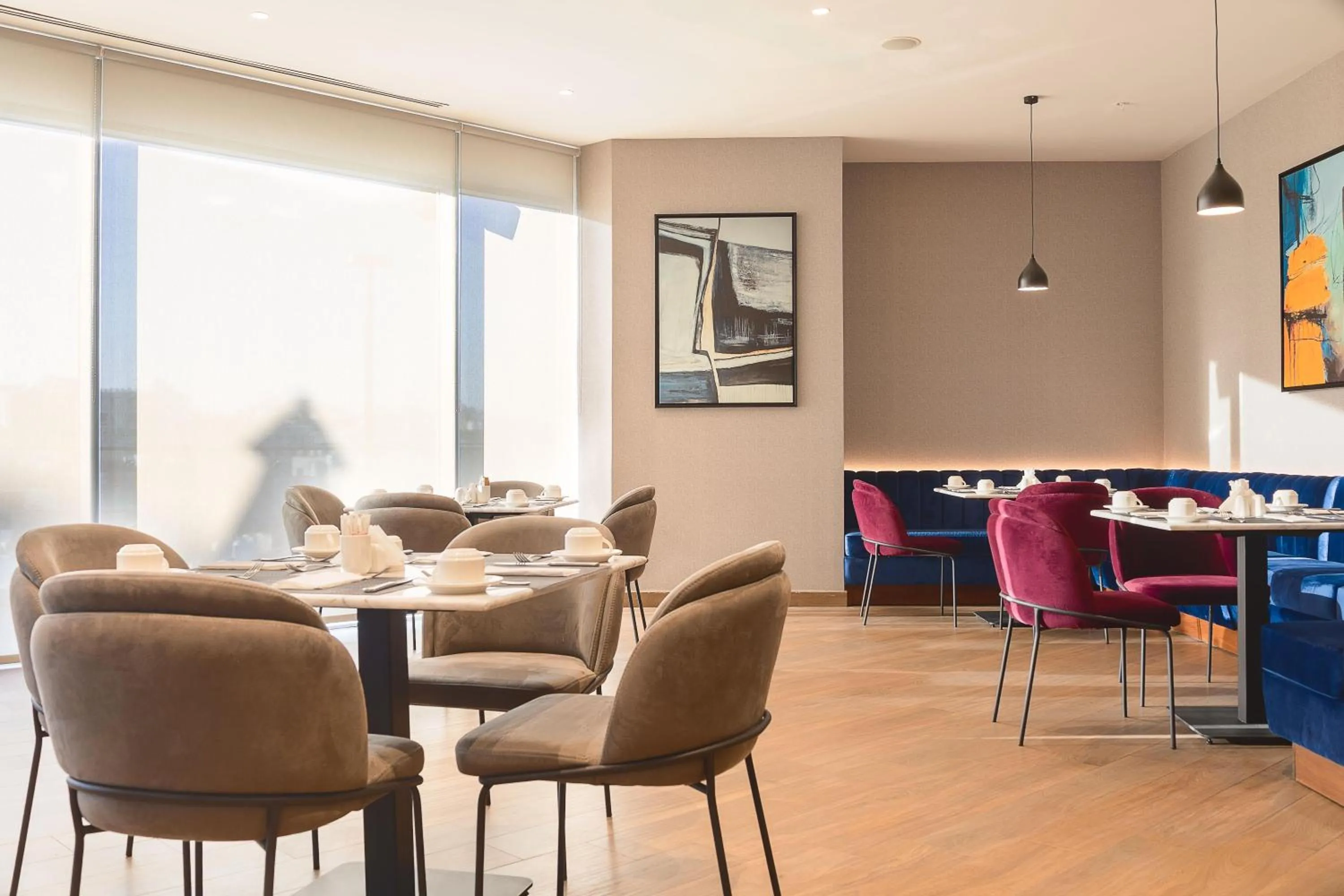 Restaurant/places to eat in Radisson Blu Hotel, Amman Galleria Mall