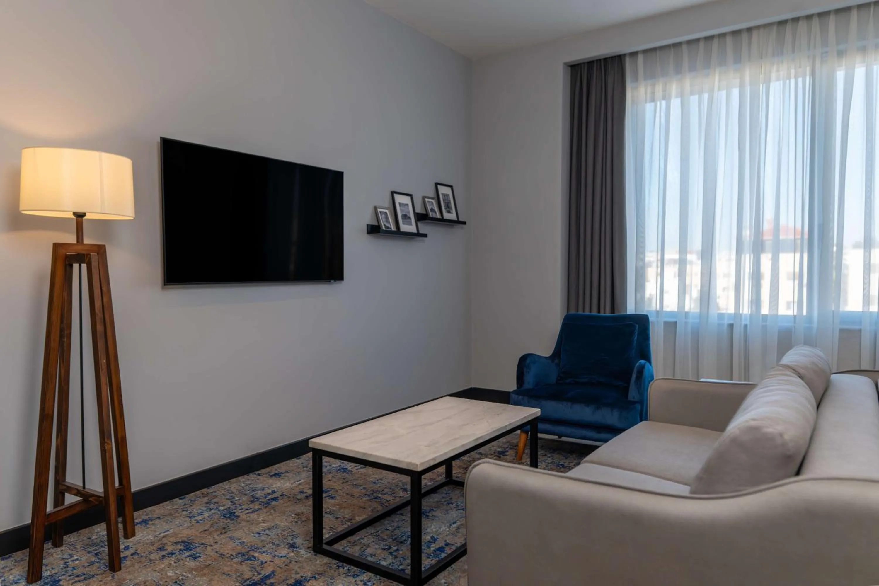 Photo of the whole room in Radisson Blu Hotel, Amman Galleria Mall