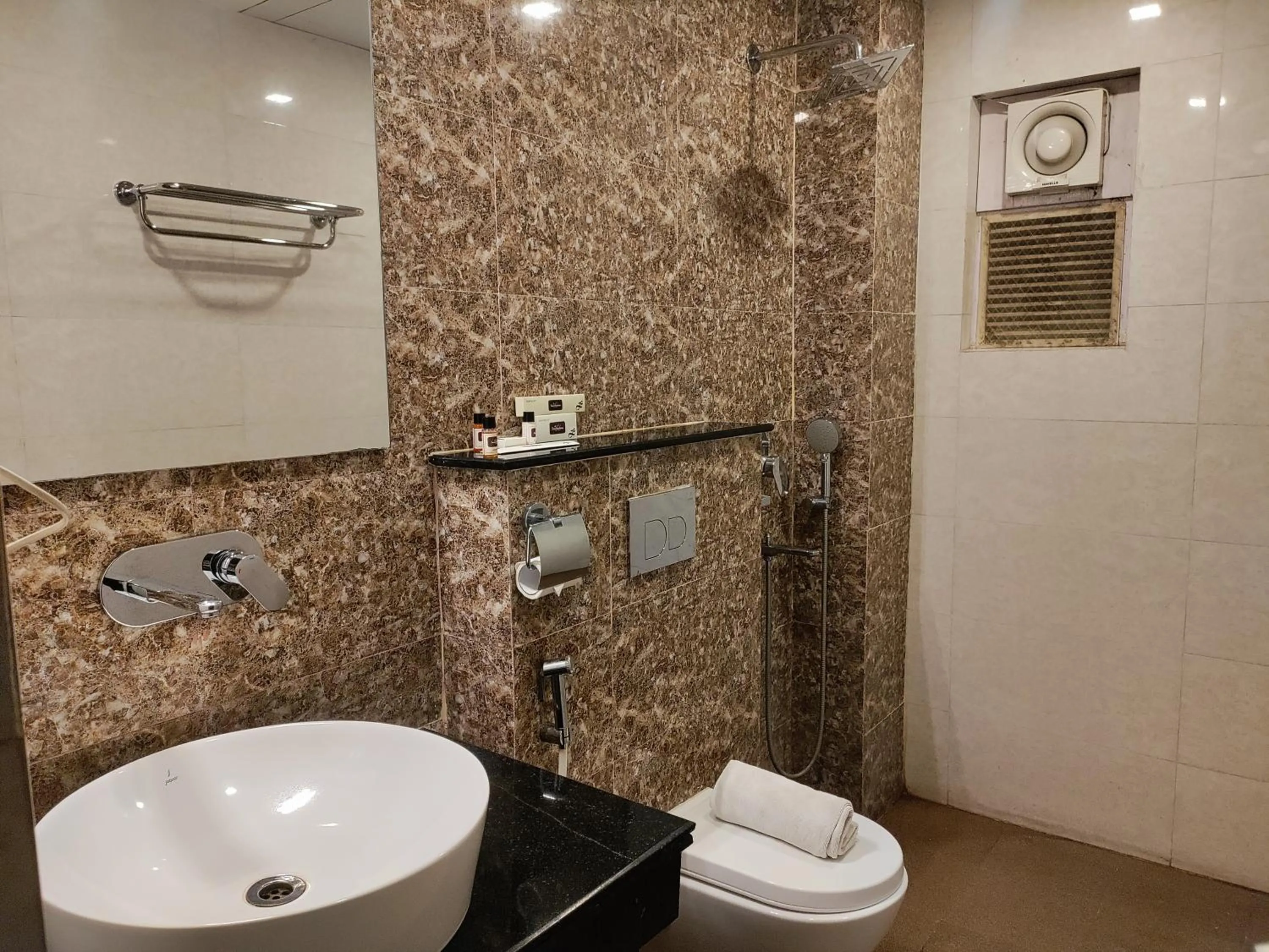Bathroom in Sambhabana Hotel & Suites