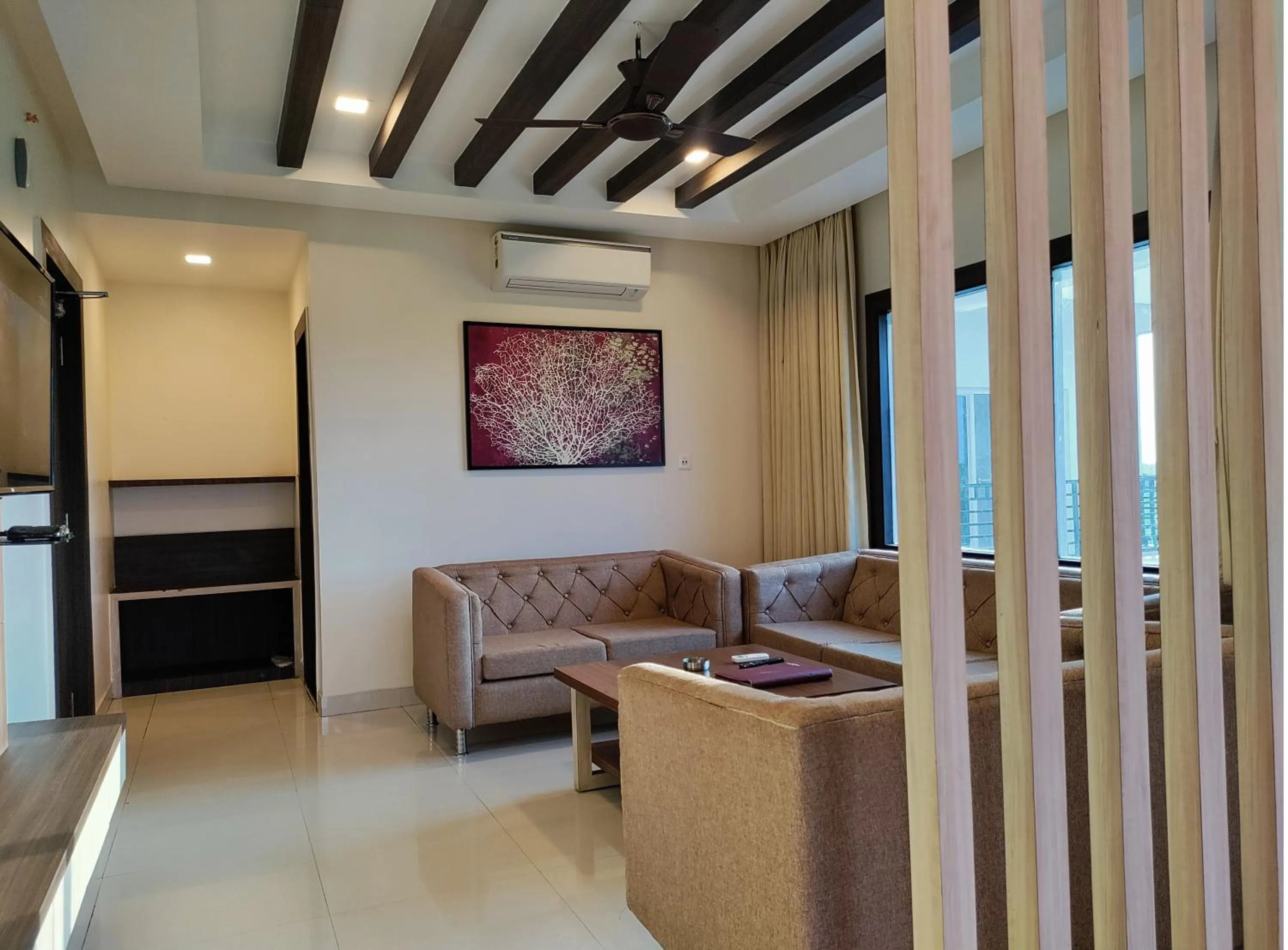 Dining area in Sambhabana Hotel & Suites