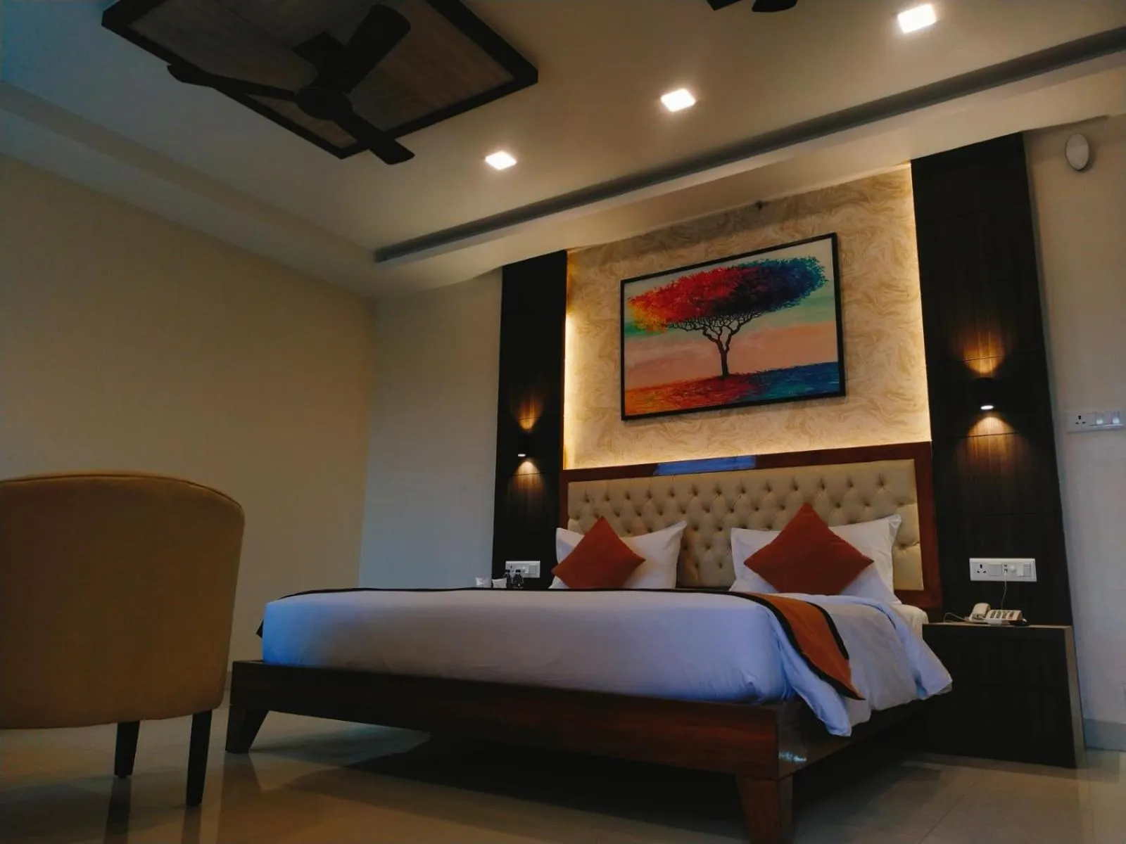 Bed in Sambhabana Hotel & Suites