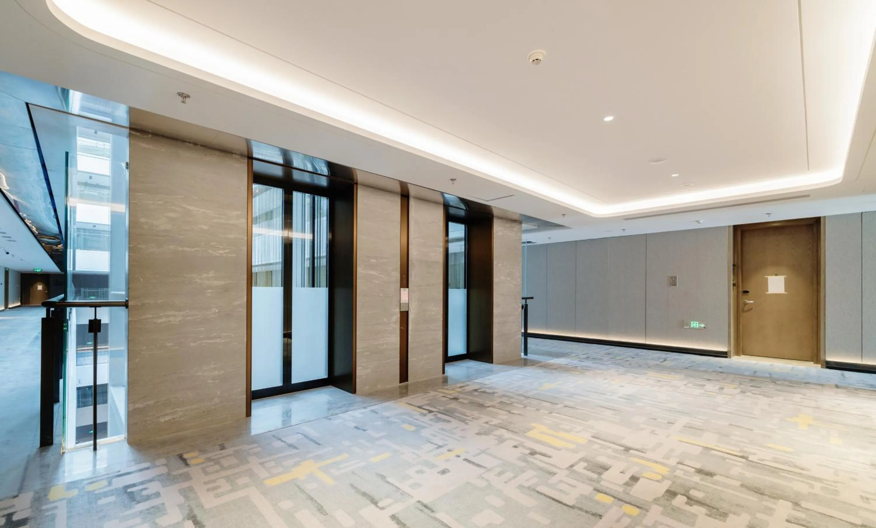 elevator in Radisson Hotel, Beijing DaXing Airport