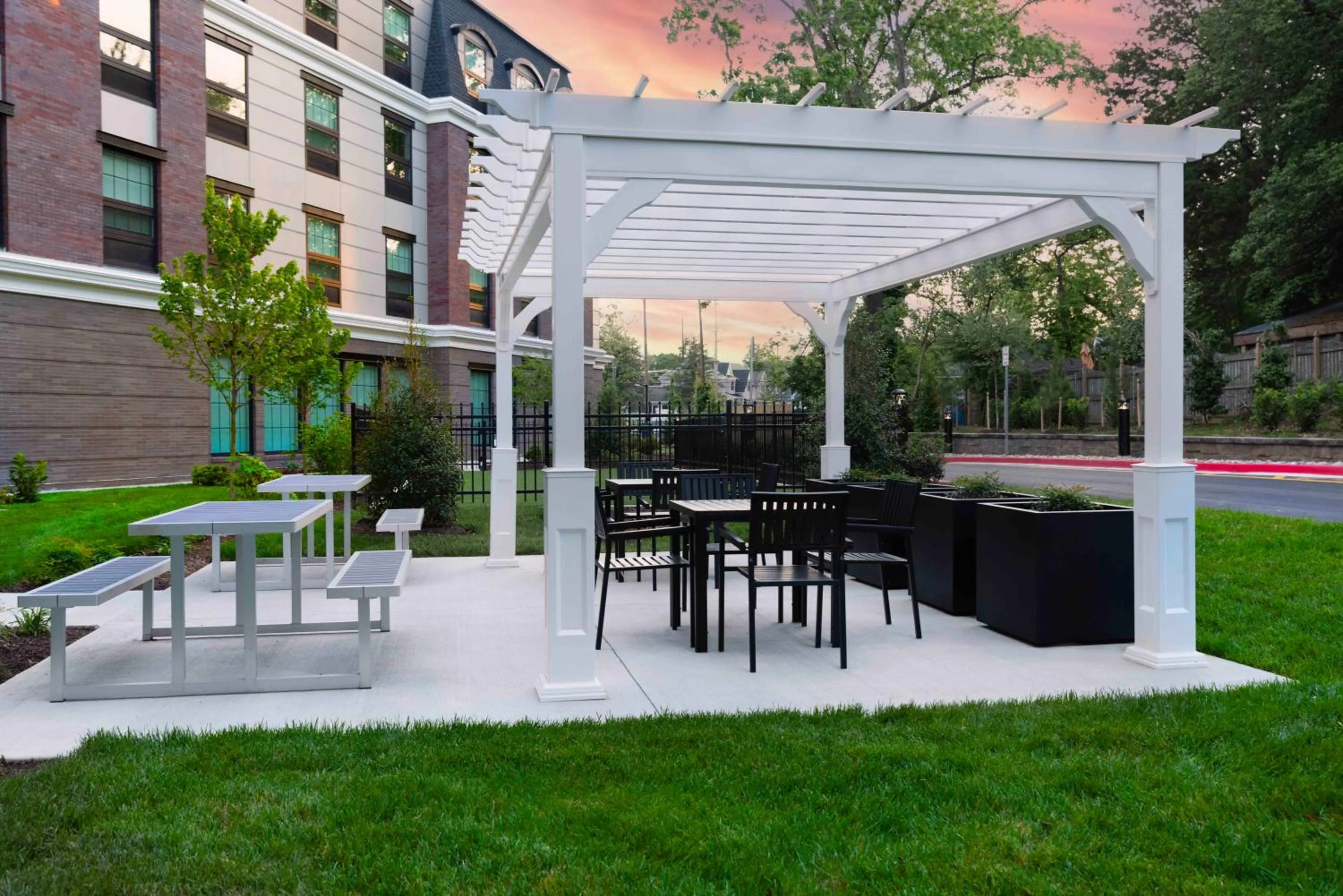 Patio in Fairfield by Marriott Inn & Suites Annapolis