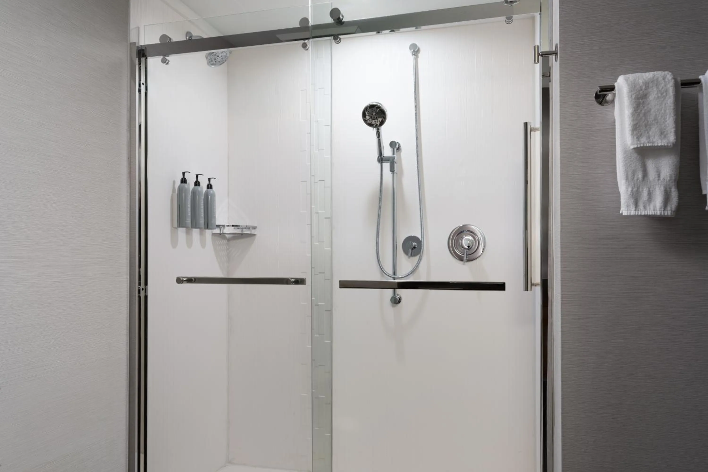 Shower in Courtyard by Marriott Lake City