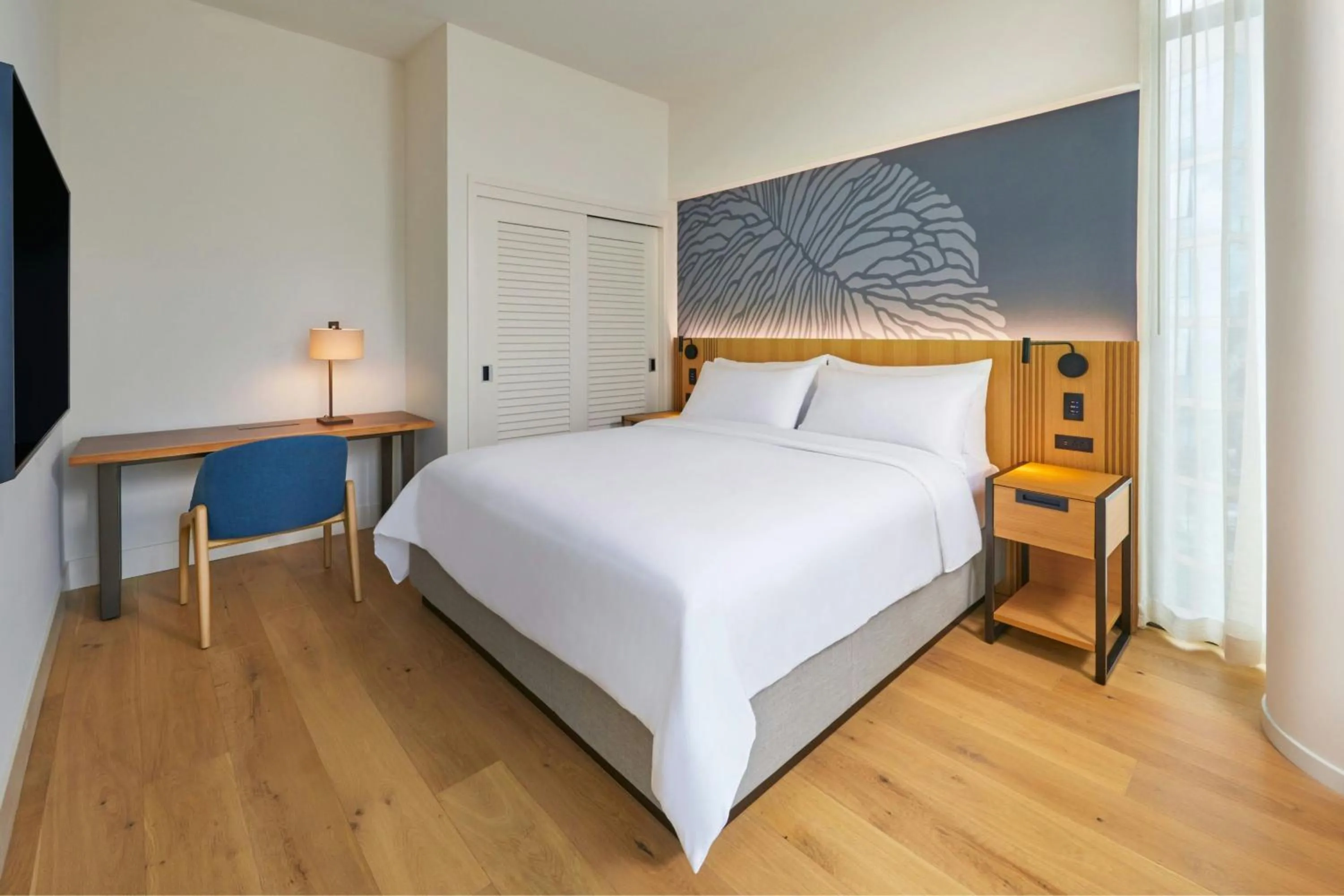 Photo of the whole room, Bed in Renaissance Honolulu Hotel & Spa