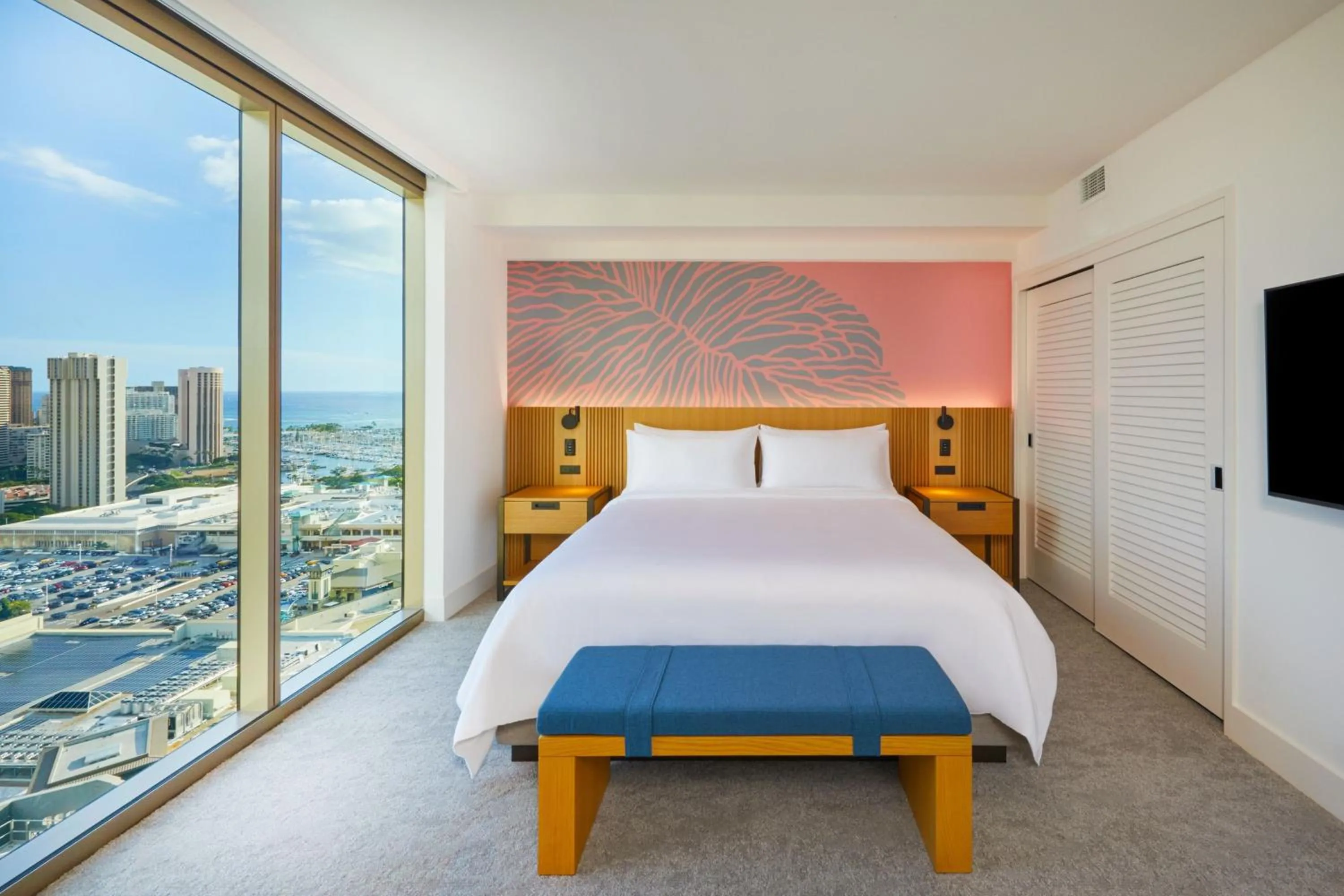 Photo of the whole room, Bed in Renaissance Honolulu Hotel & Spa