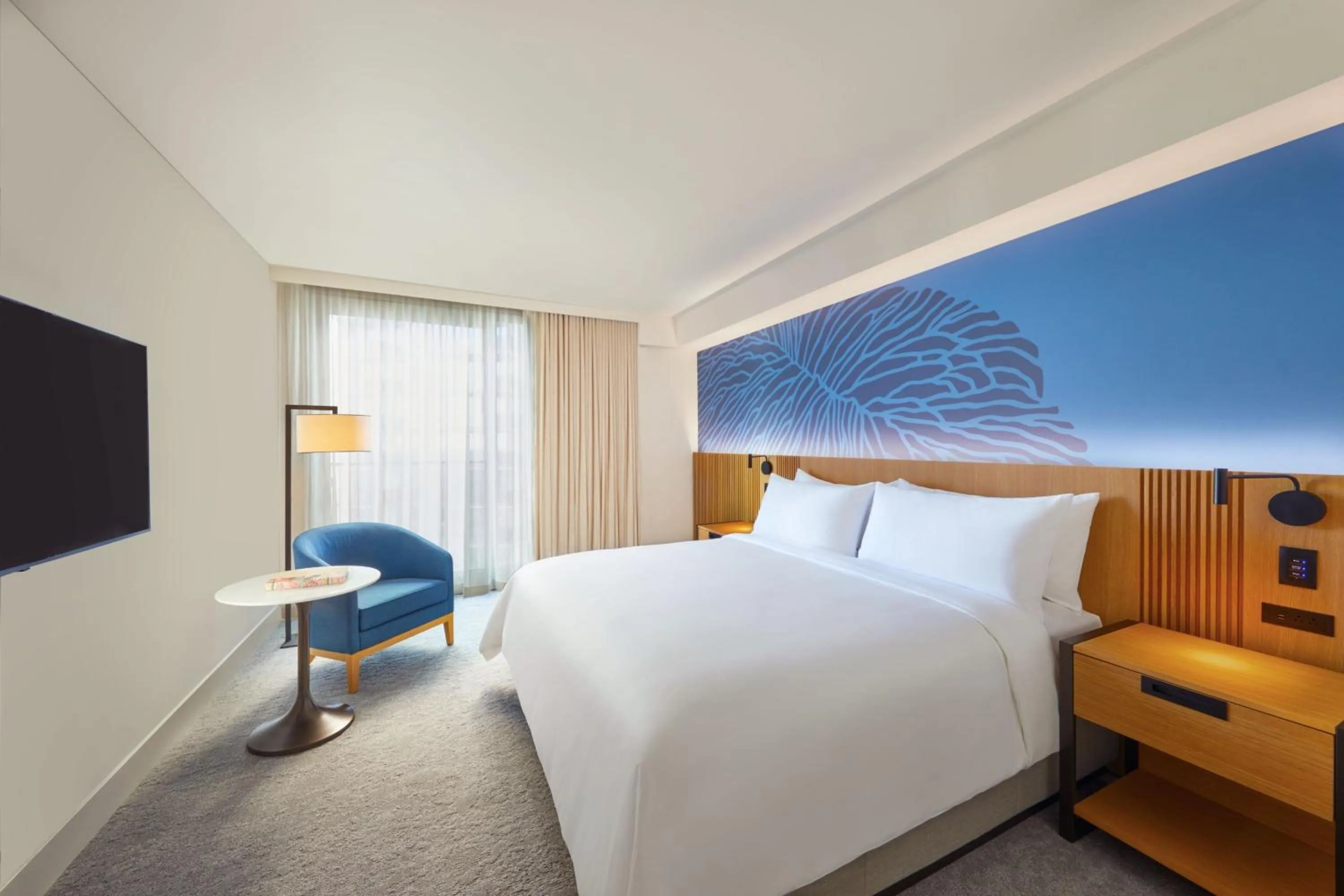 Photo of the whole room, Bed in Renaissance Honolulu Hotel & Spa