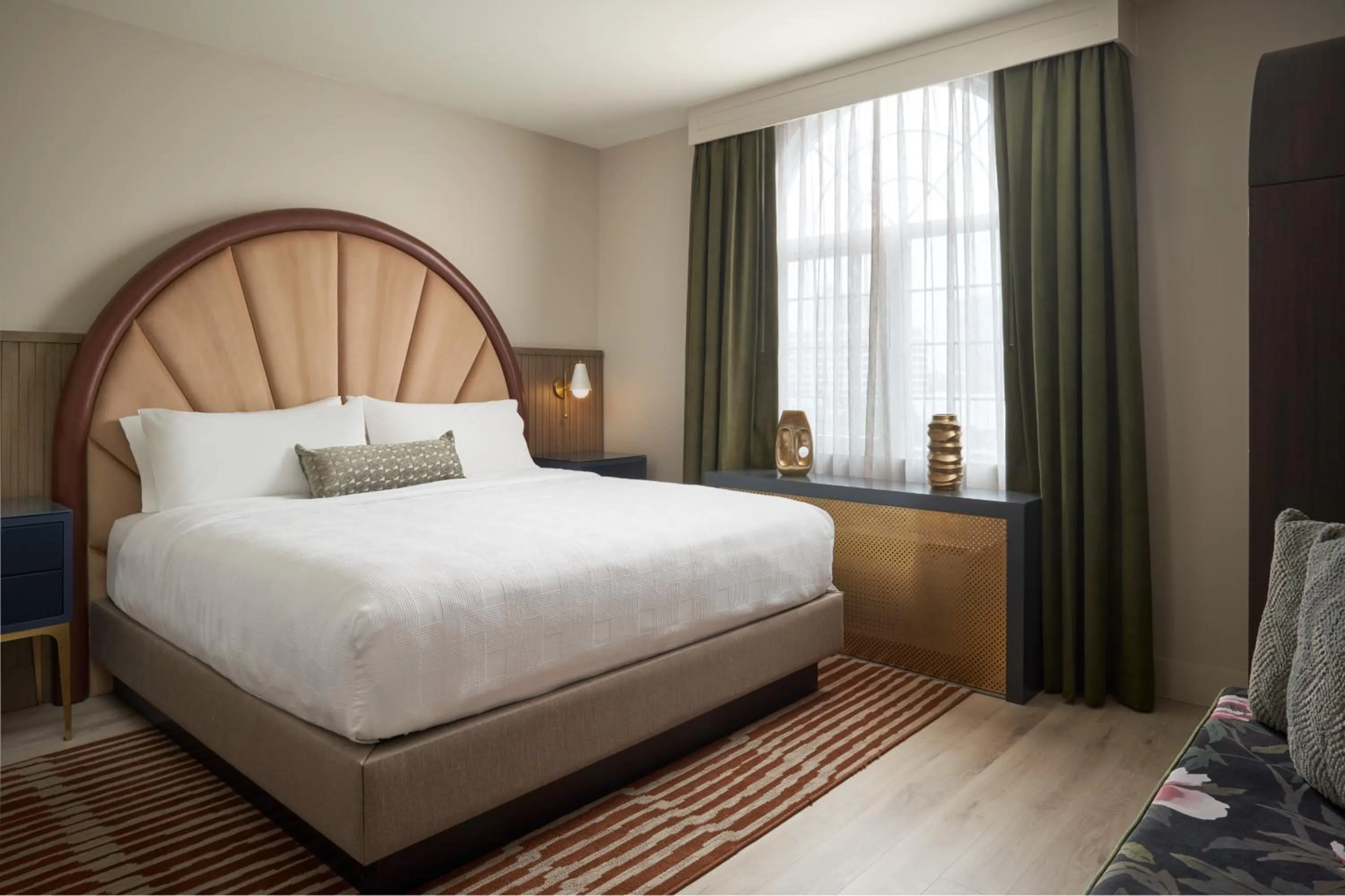 Bed in Hotel Vesper, Houston, a Tribute Portfolio Hotel