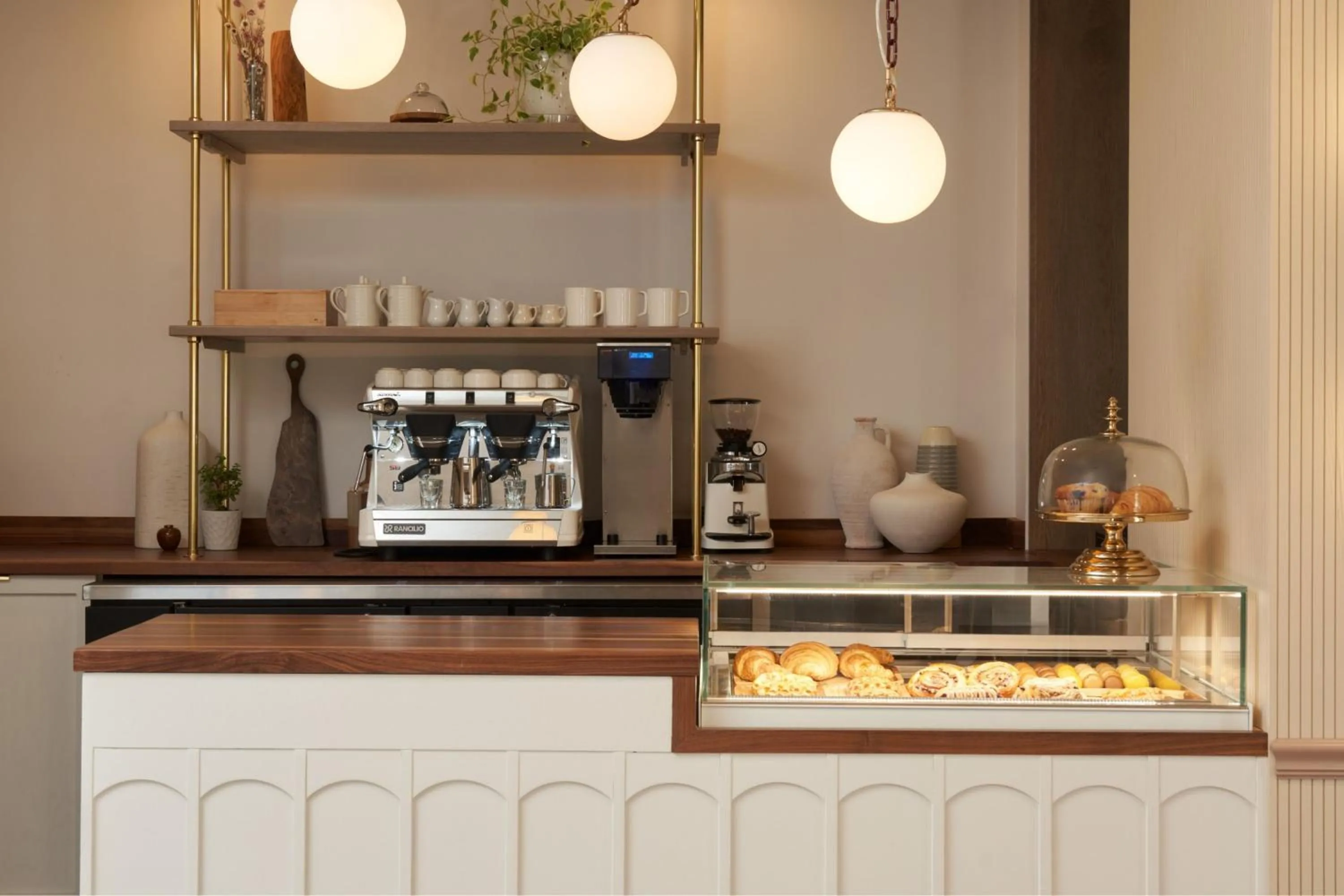 Restaurant/places to eat in Hotel Vesper, Houston, a Tribute Portfolio Hotel