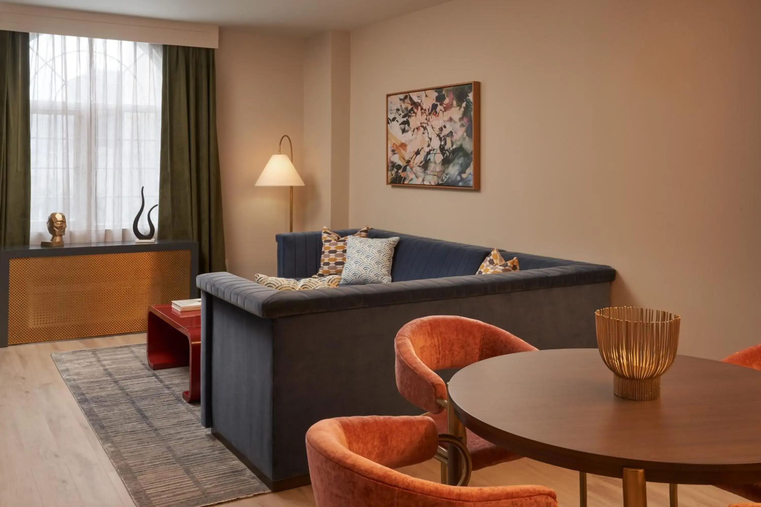 Living room in Hotel Vesper, Houston, a Tribute Portfolio Hotel Living room in Hotel Vesper, Houston, a Tribute Portfolio Hotel