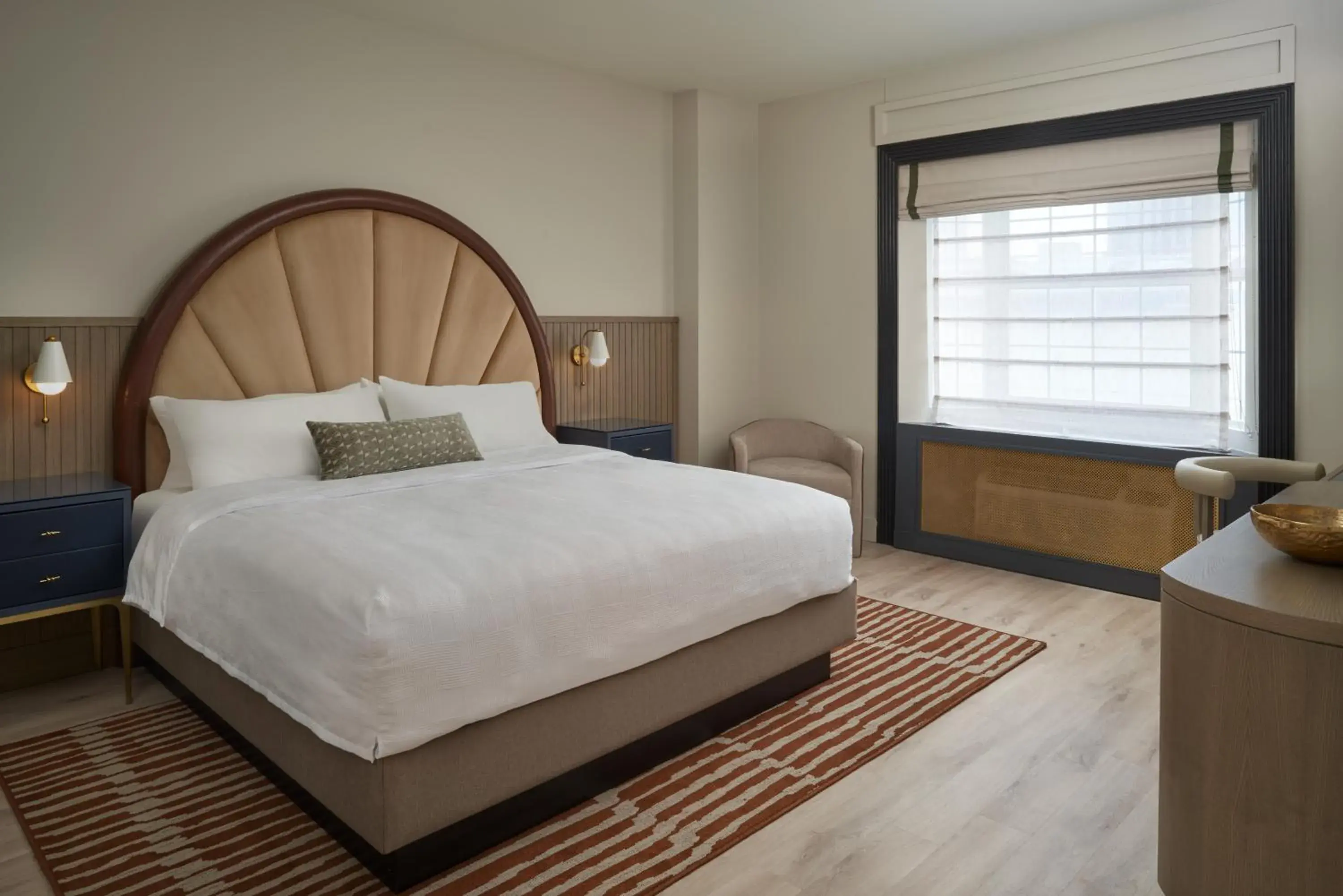 Bed in Hotel Vesper, Houston, a Tribute Portfolio Hotel Bed in Hotel Vesper, Houston, a Tribute Portfolio Hotel