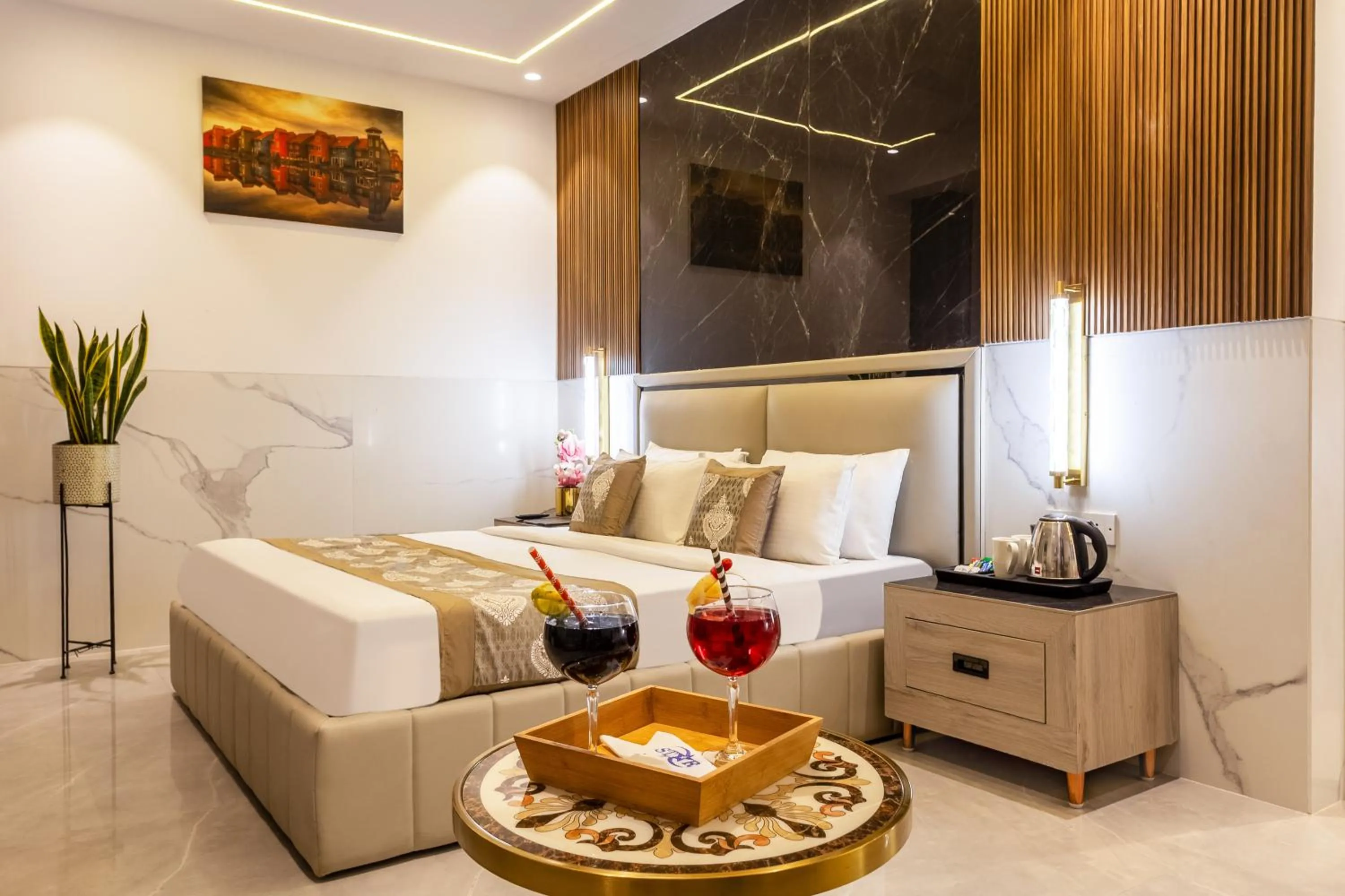 Bedroom in Hotel Transit International- Aerocity Delhi Airport