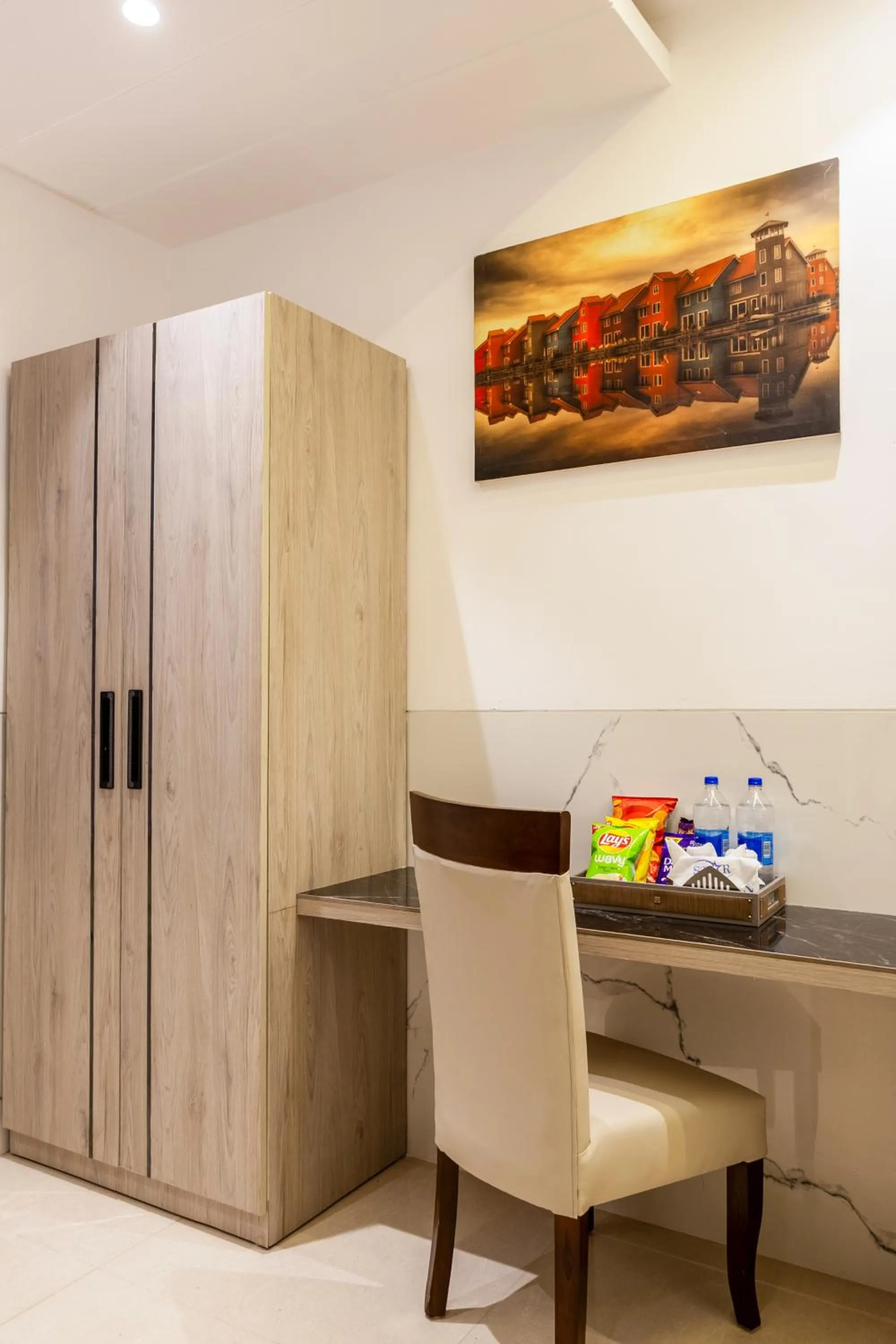wardrobe in Hotel Transit International- Aerocity Delhi Airport